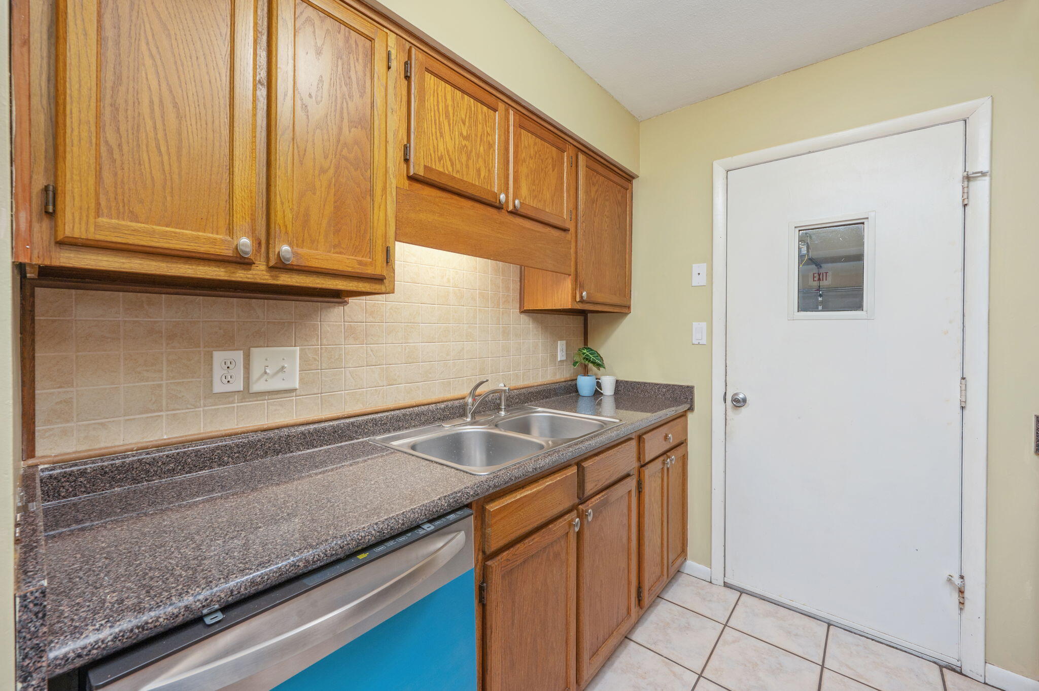 DENTON COURT - Residential