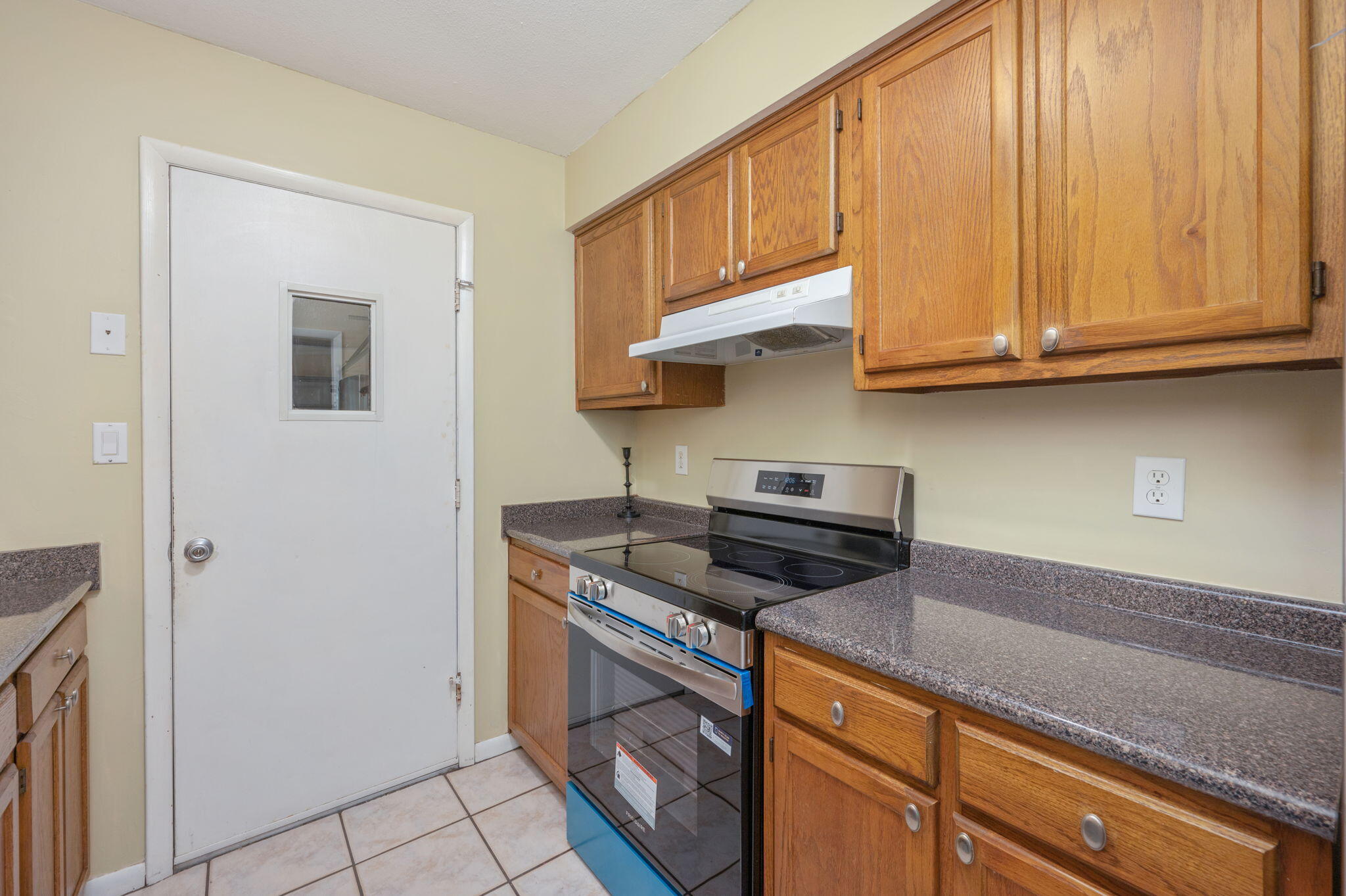 DENTON COURT - Residential