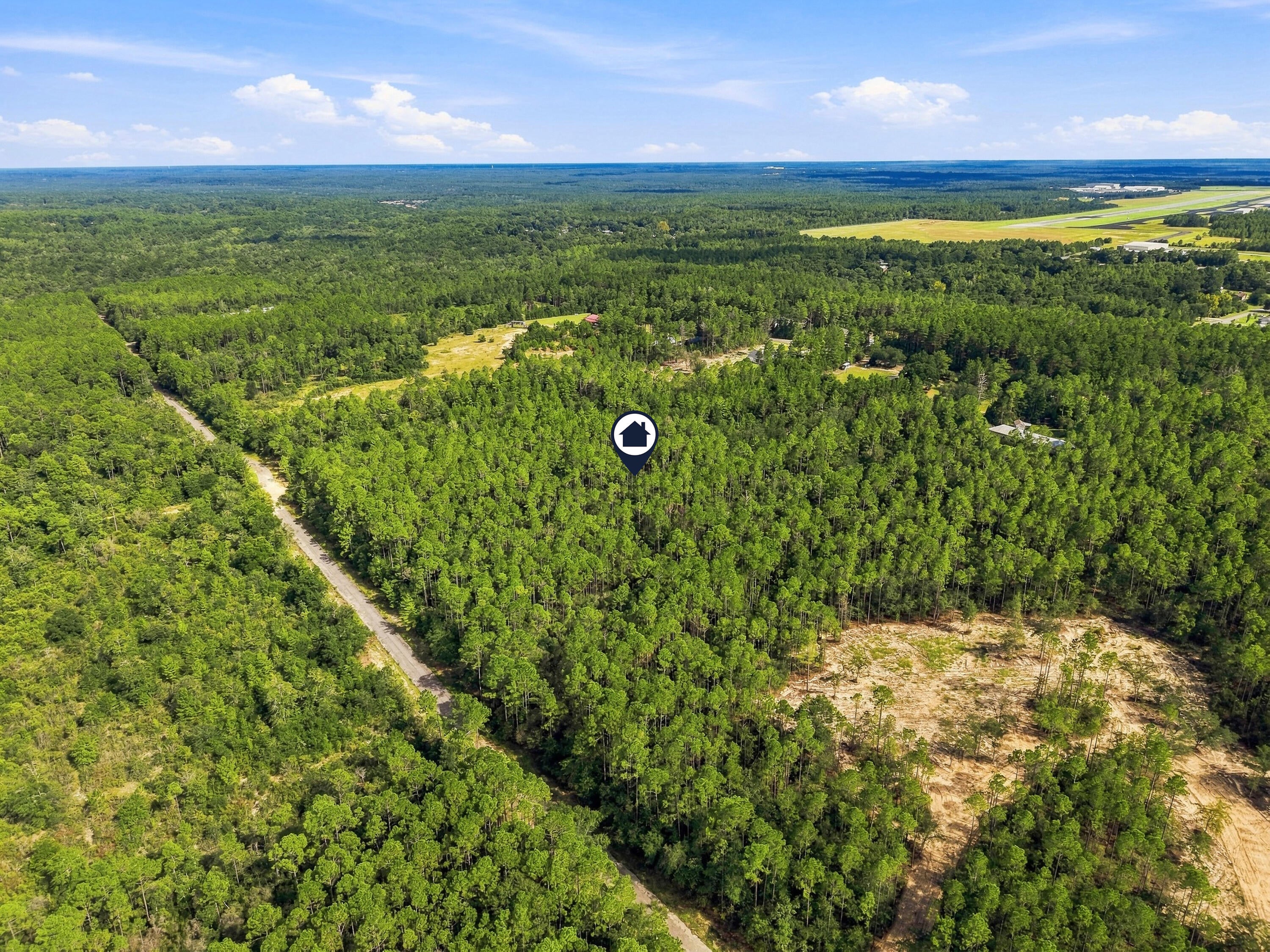 NO RECORDED SUBDIVISION - Land