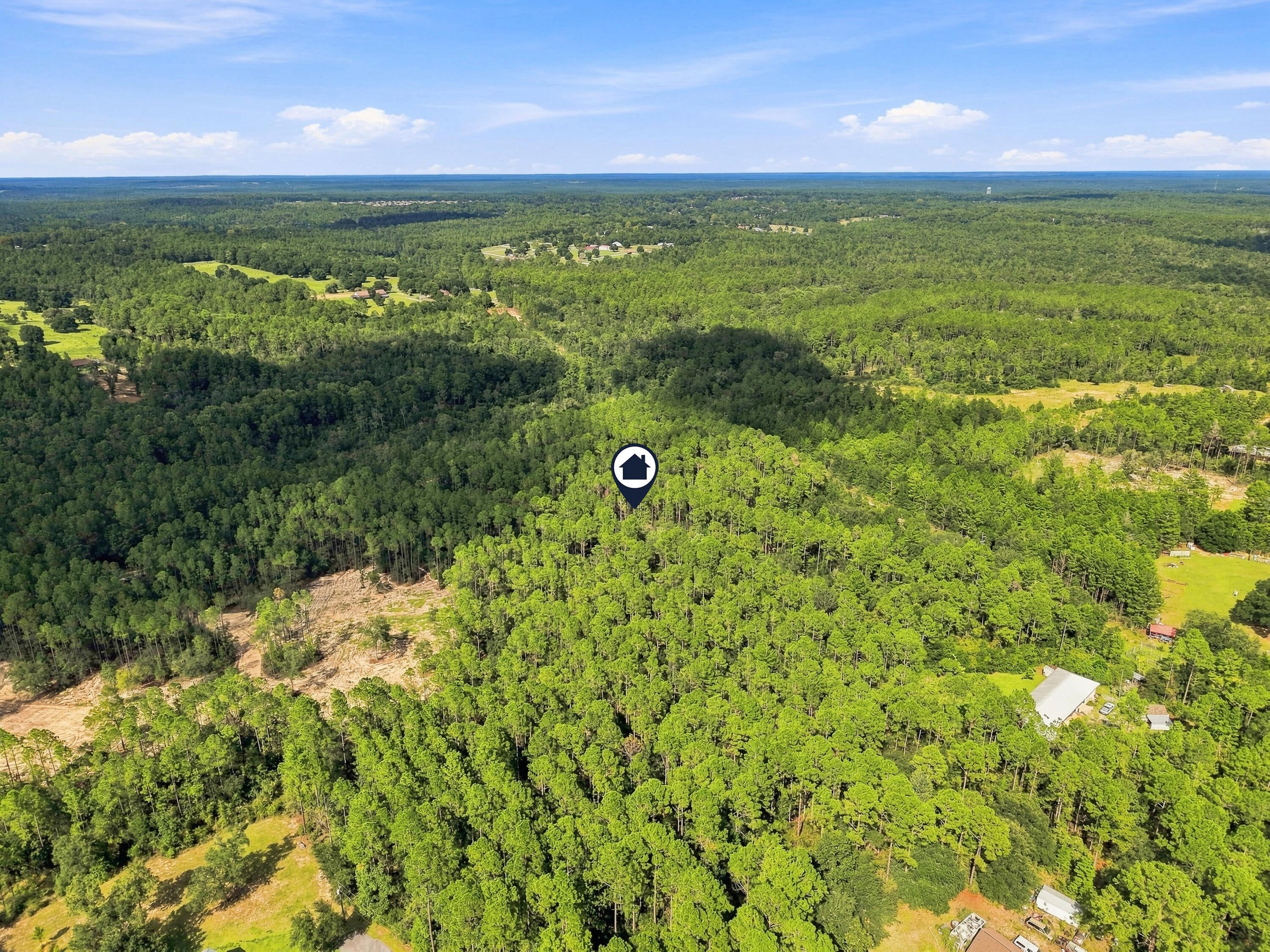 NO RECORDED SUBDIVISION - Land