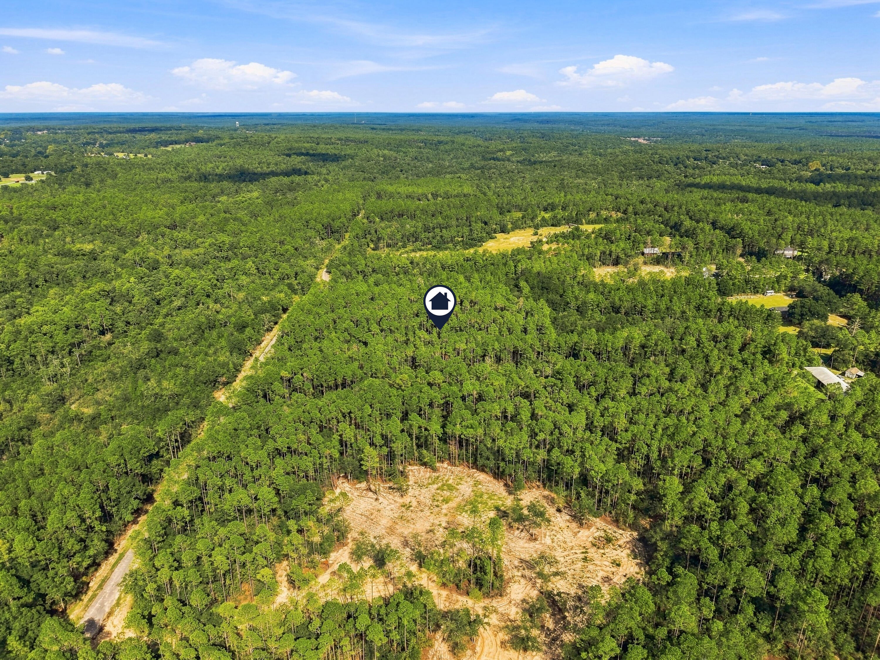 NO RECORDED SUBDIVISION - Land