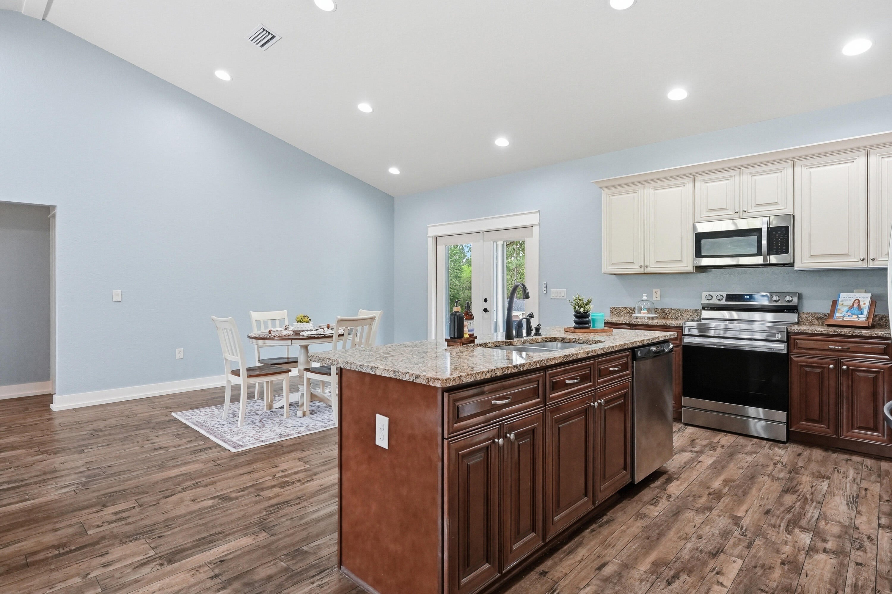 LAKE ARTHUR EST PH I - Residential
