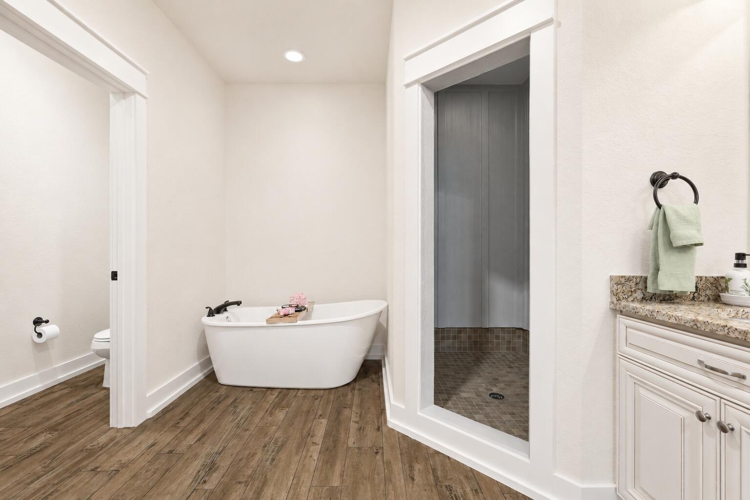 LAKE ARTHUR EST PH I - Residential