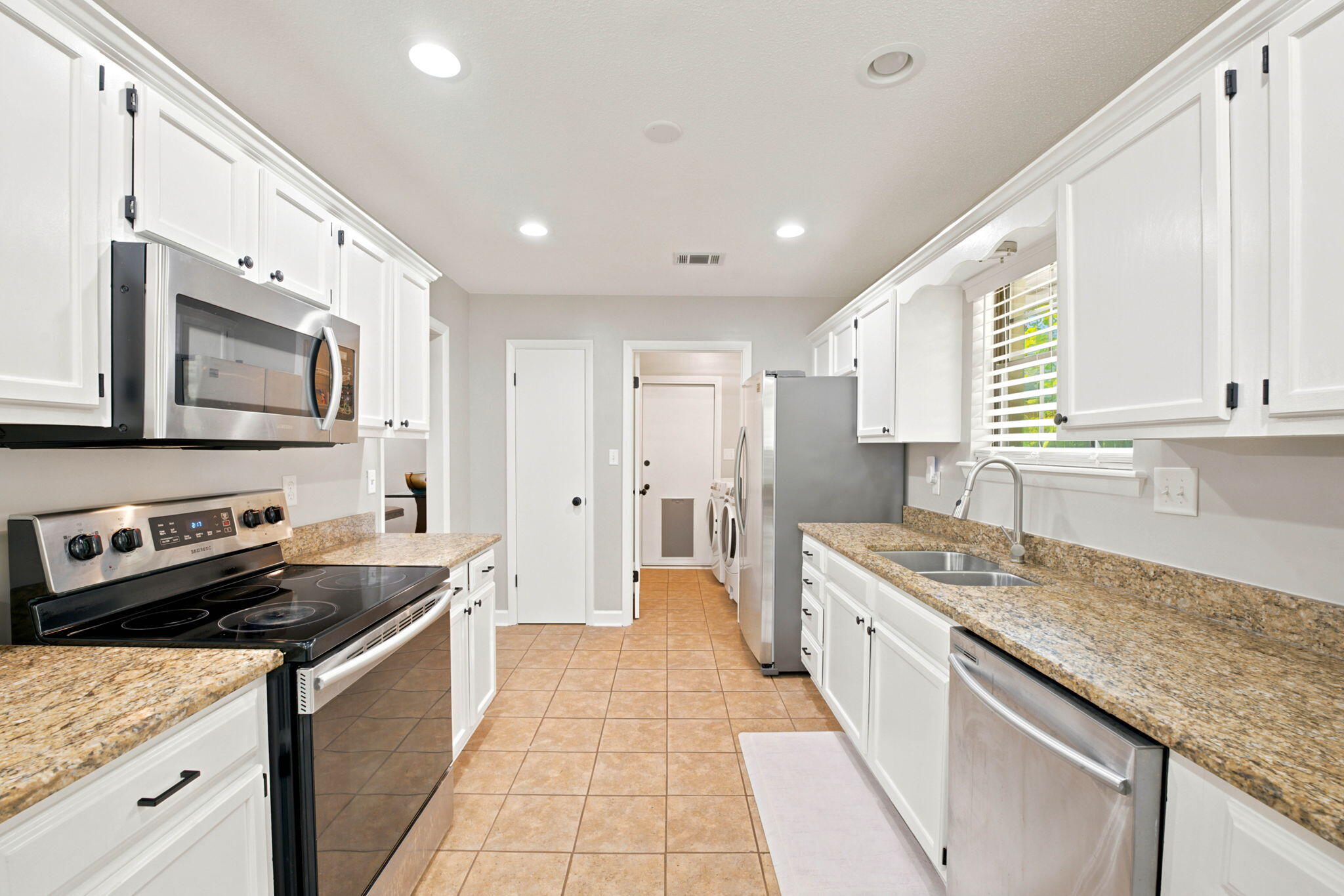 SANTANDER 1ST - Residential