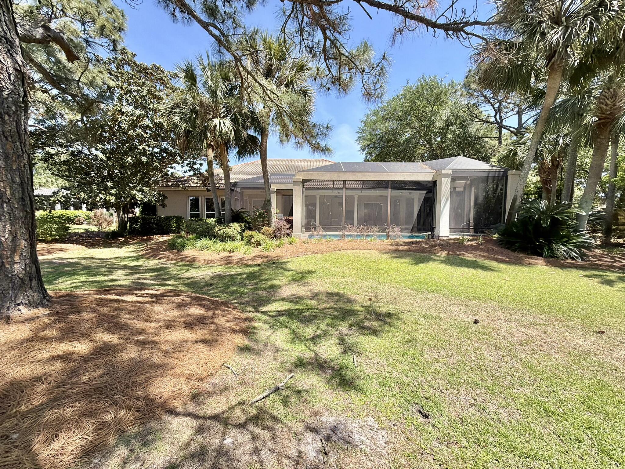 BURNT PINE - Residential