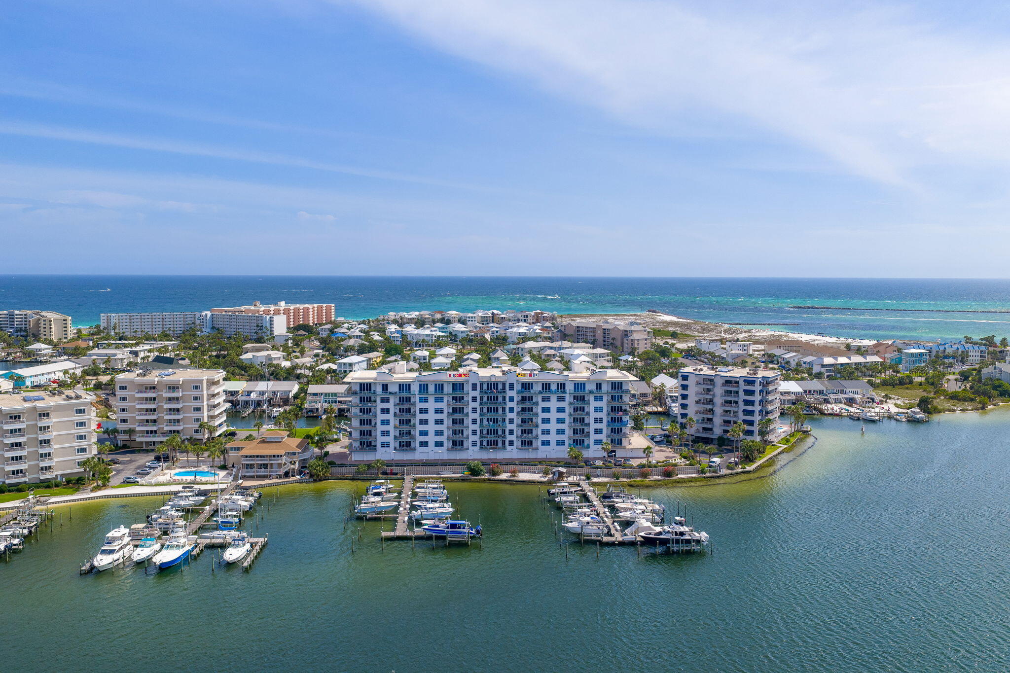 HARBOR LIGHTS - Residential