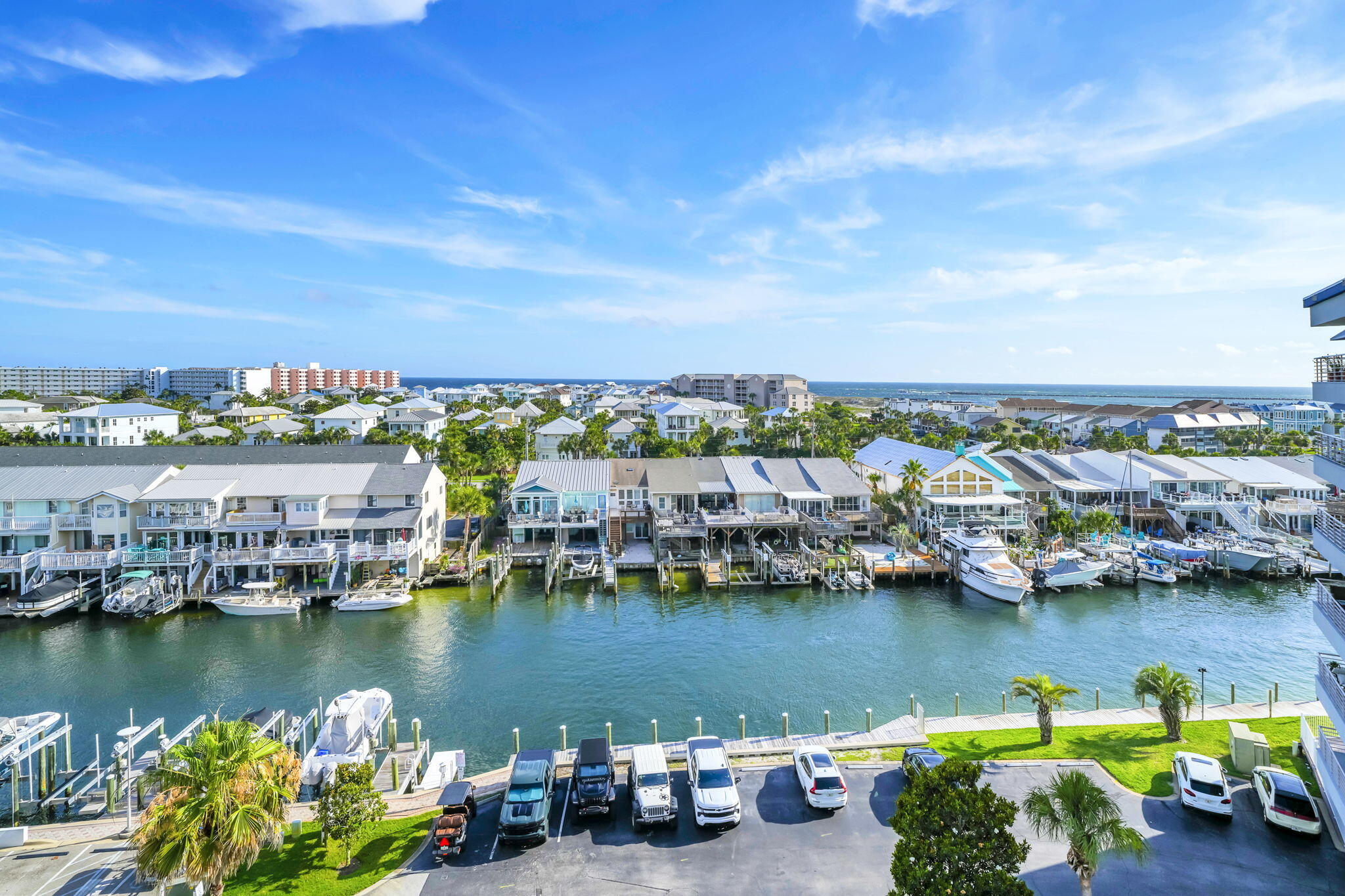 HARBOR LIGHTS - Residential