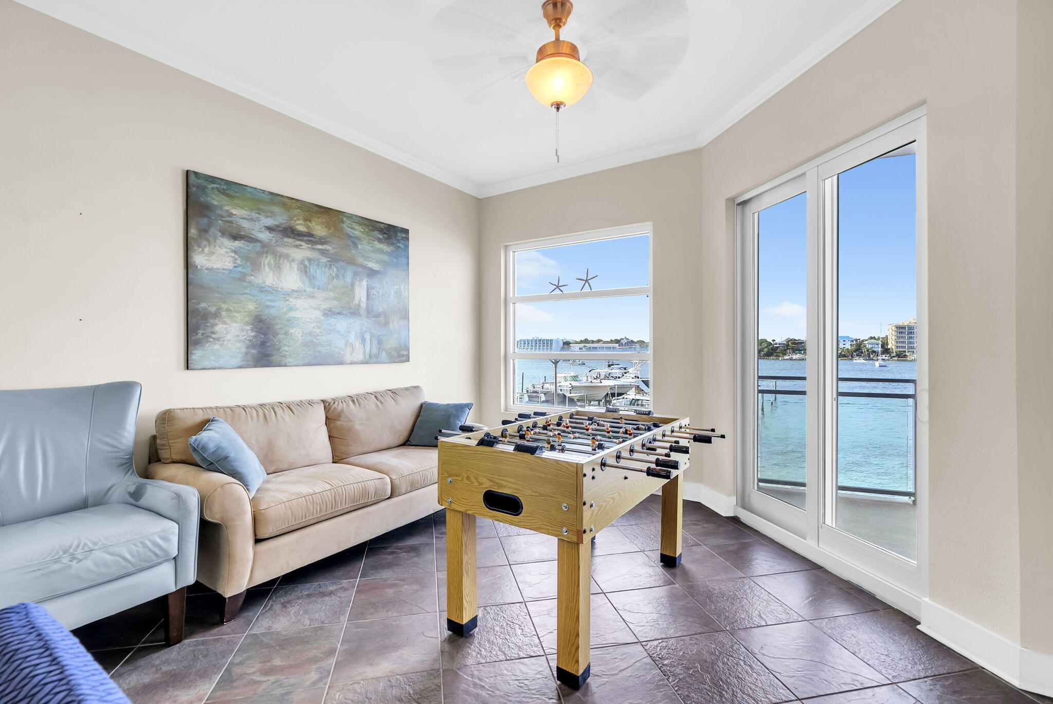 HARBOR LIGHTS - Residential