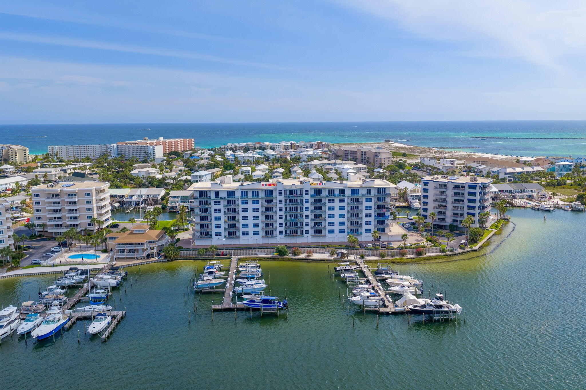 HARBOR LIGHTS - Residential