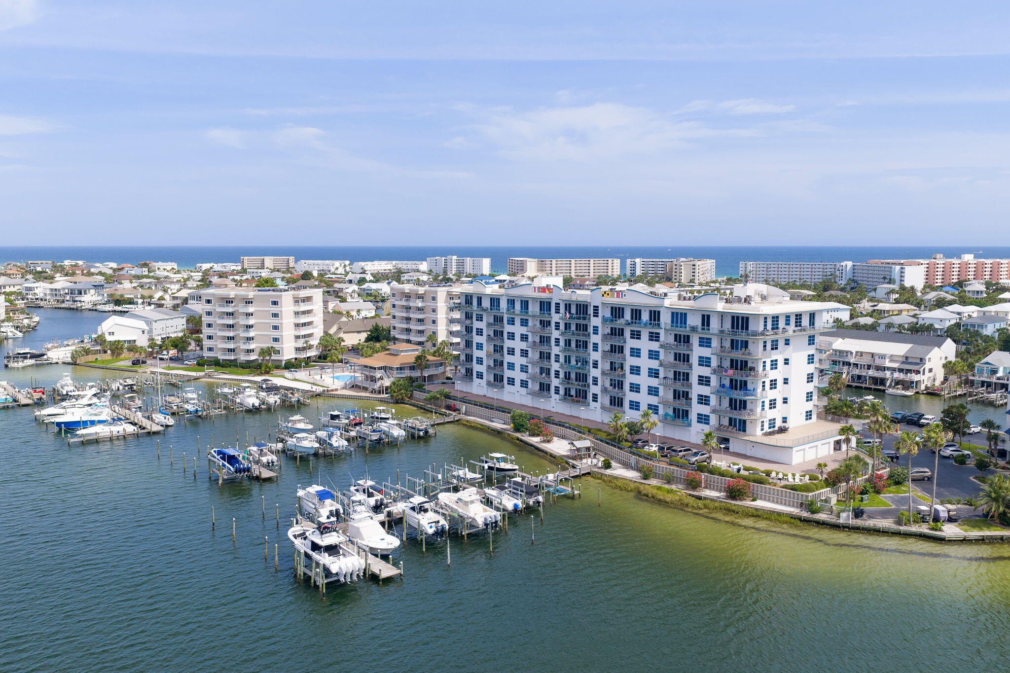 HARBOR LIGHTS - Residential