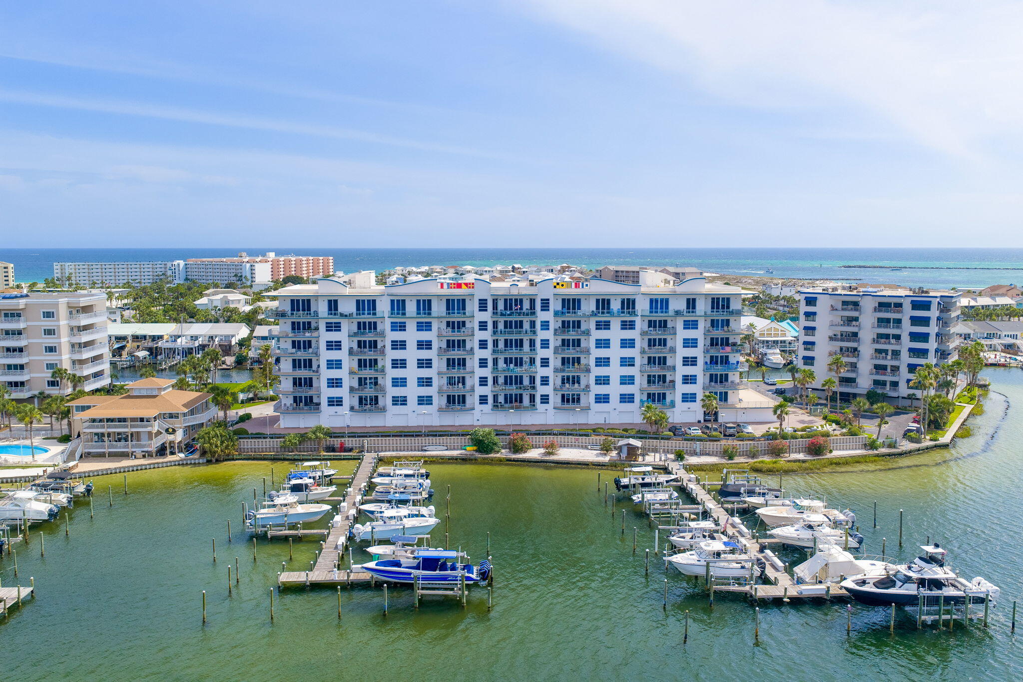 HARBOR LIGHTS - Residential