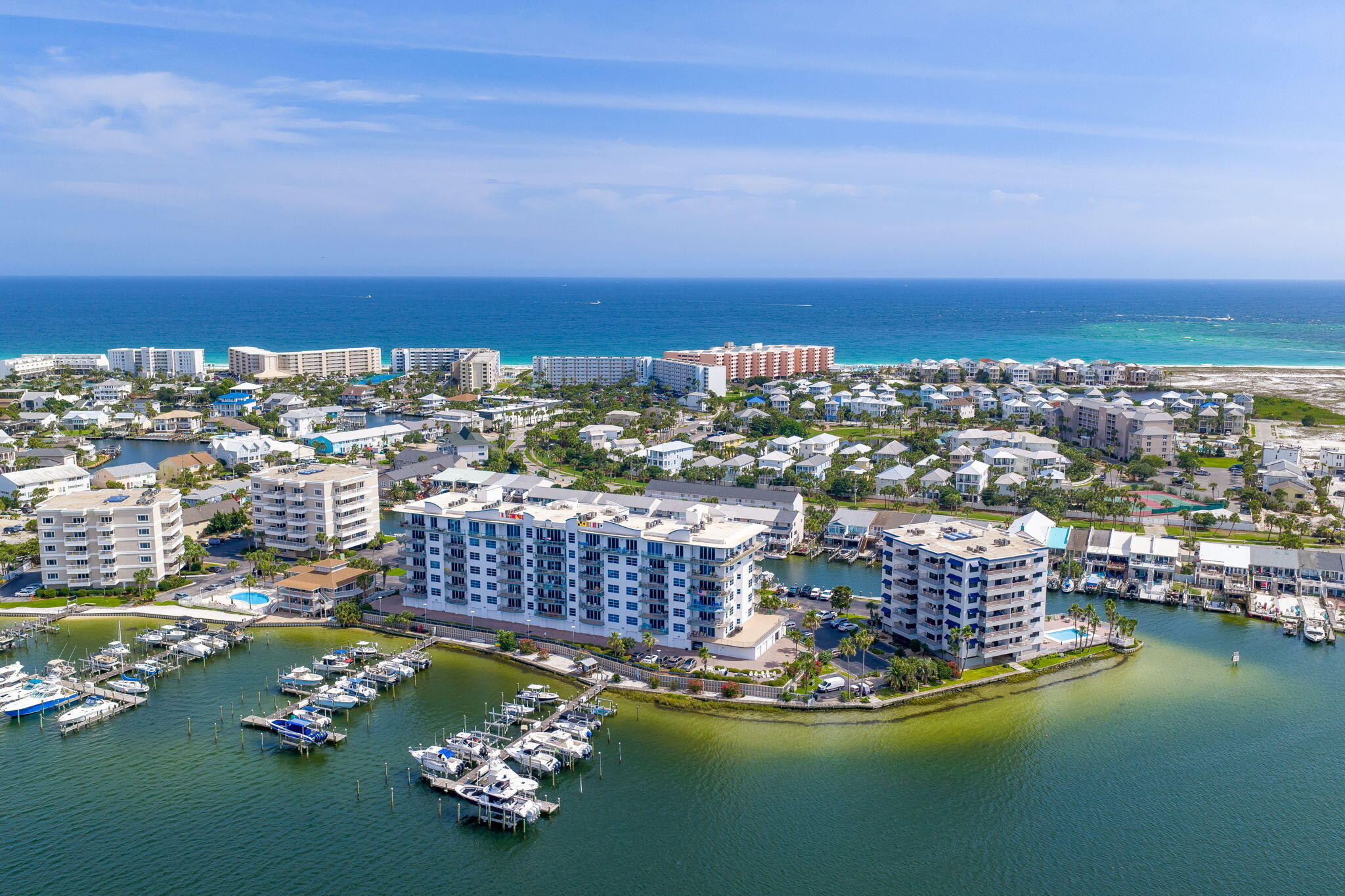 HARBOR LIGHTS - Residential