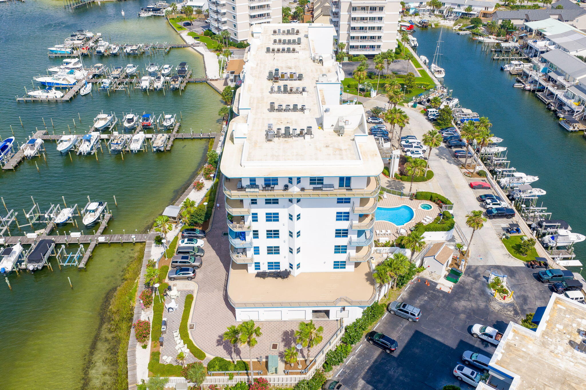 HARBOR LIGHTS - Residential