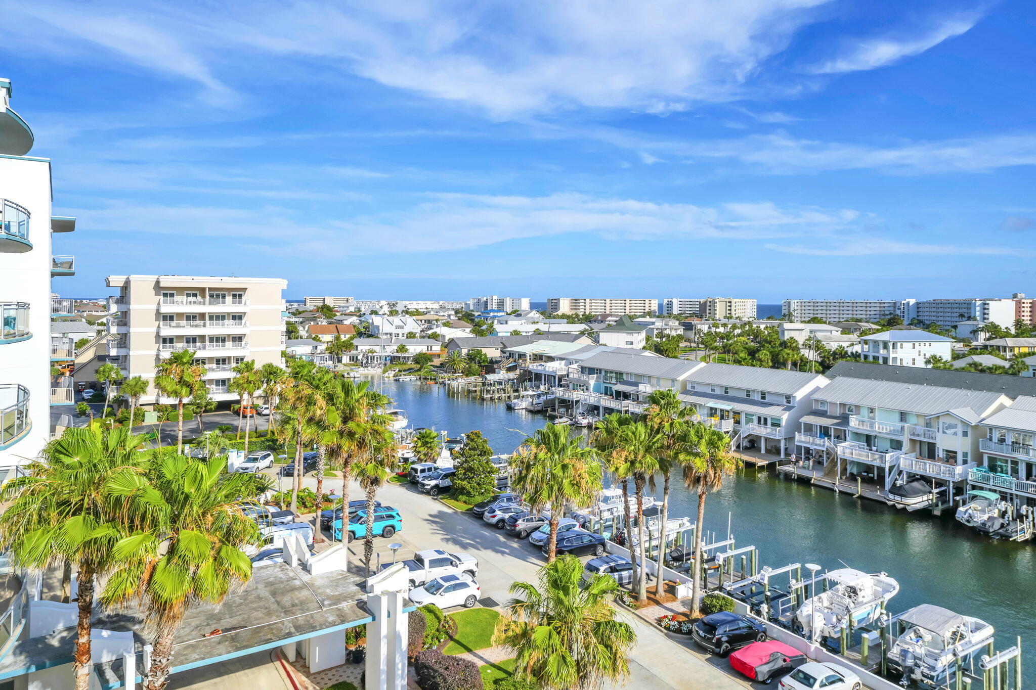 HARBOR LIGHTS - Residential