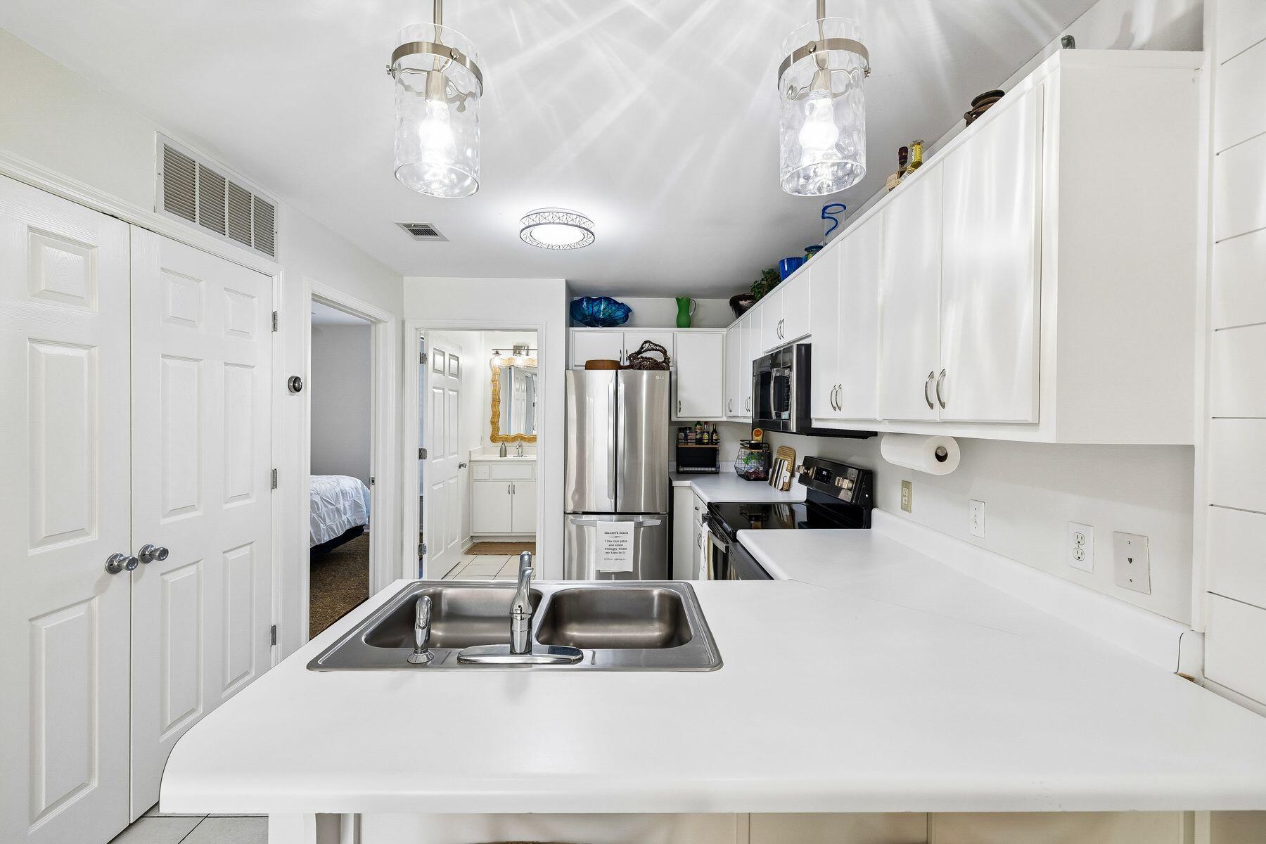 ROLLIN TIDE VILLAS - Residential