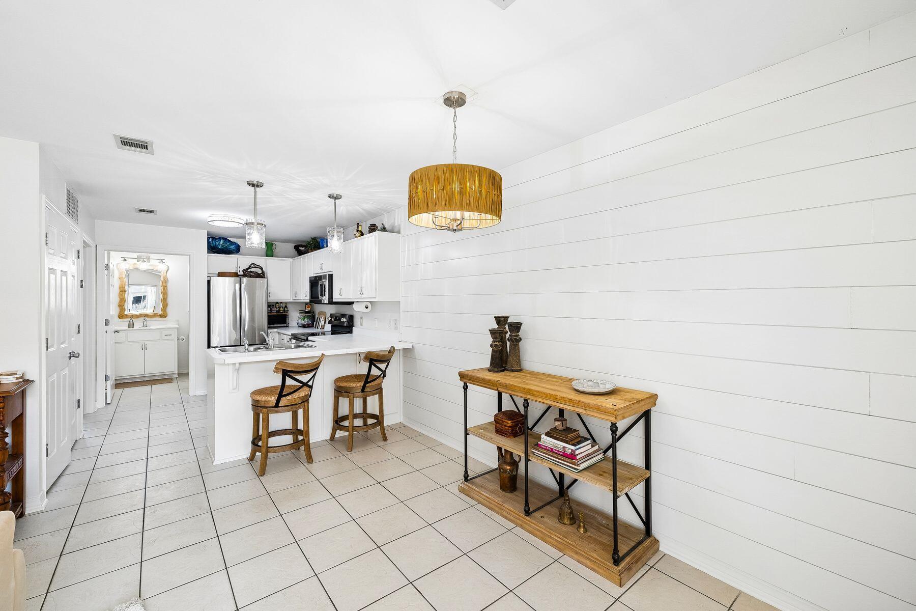 ROLLIN TIDE VILLAS - Residential