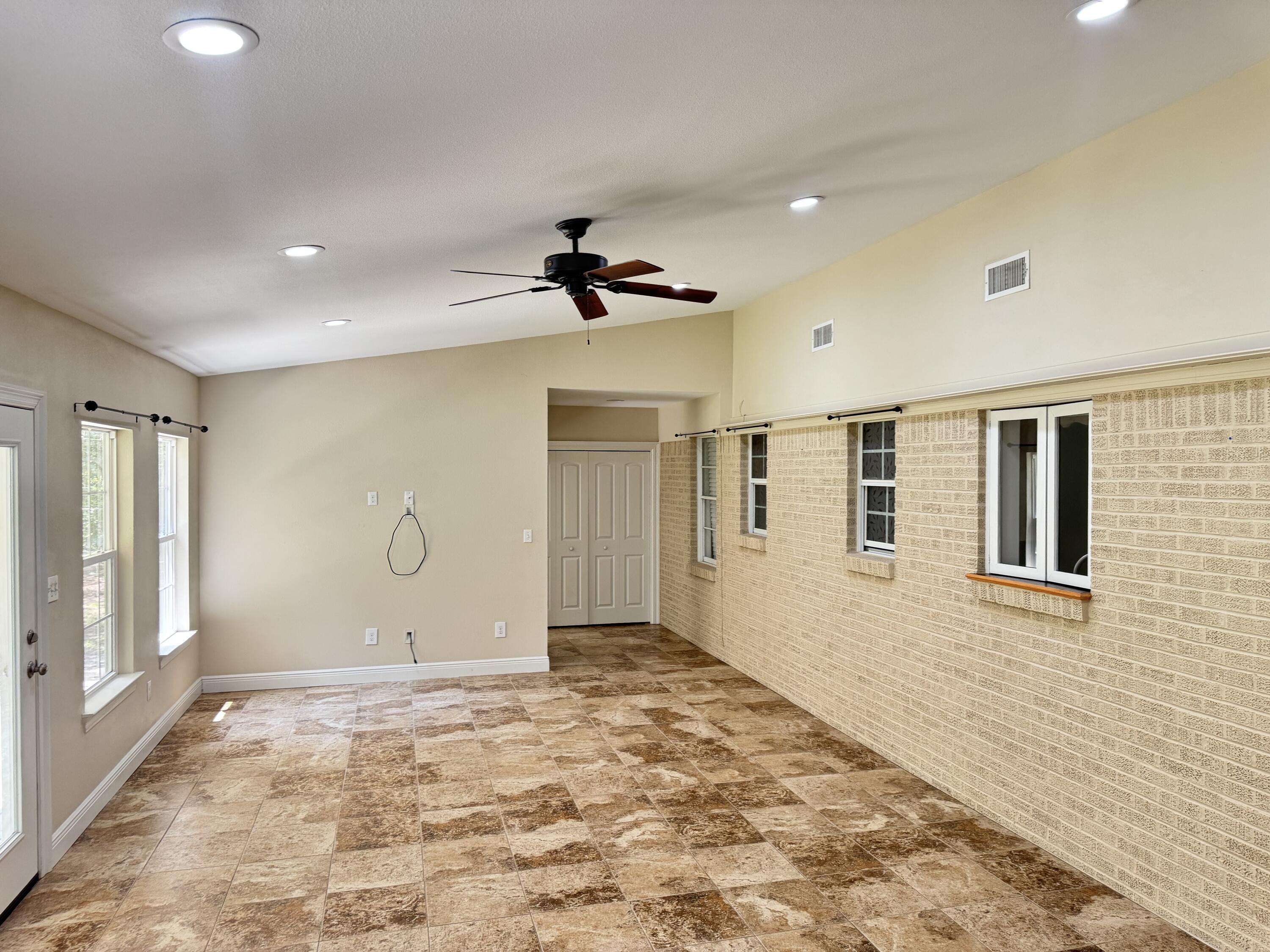 MORENO ACRES S/D - Residential