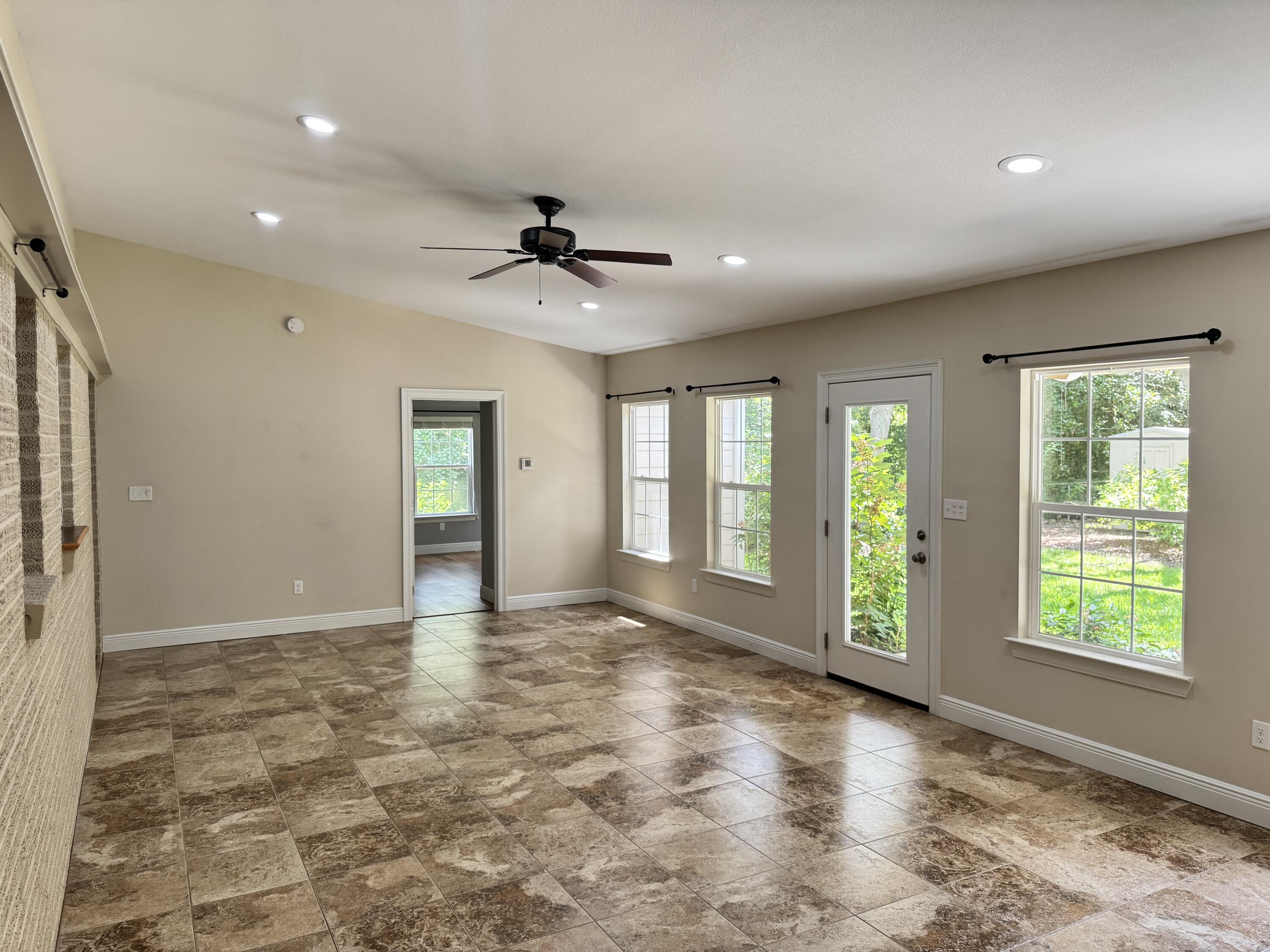 MORENO ACRES S/D - Residential