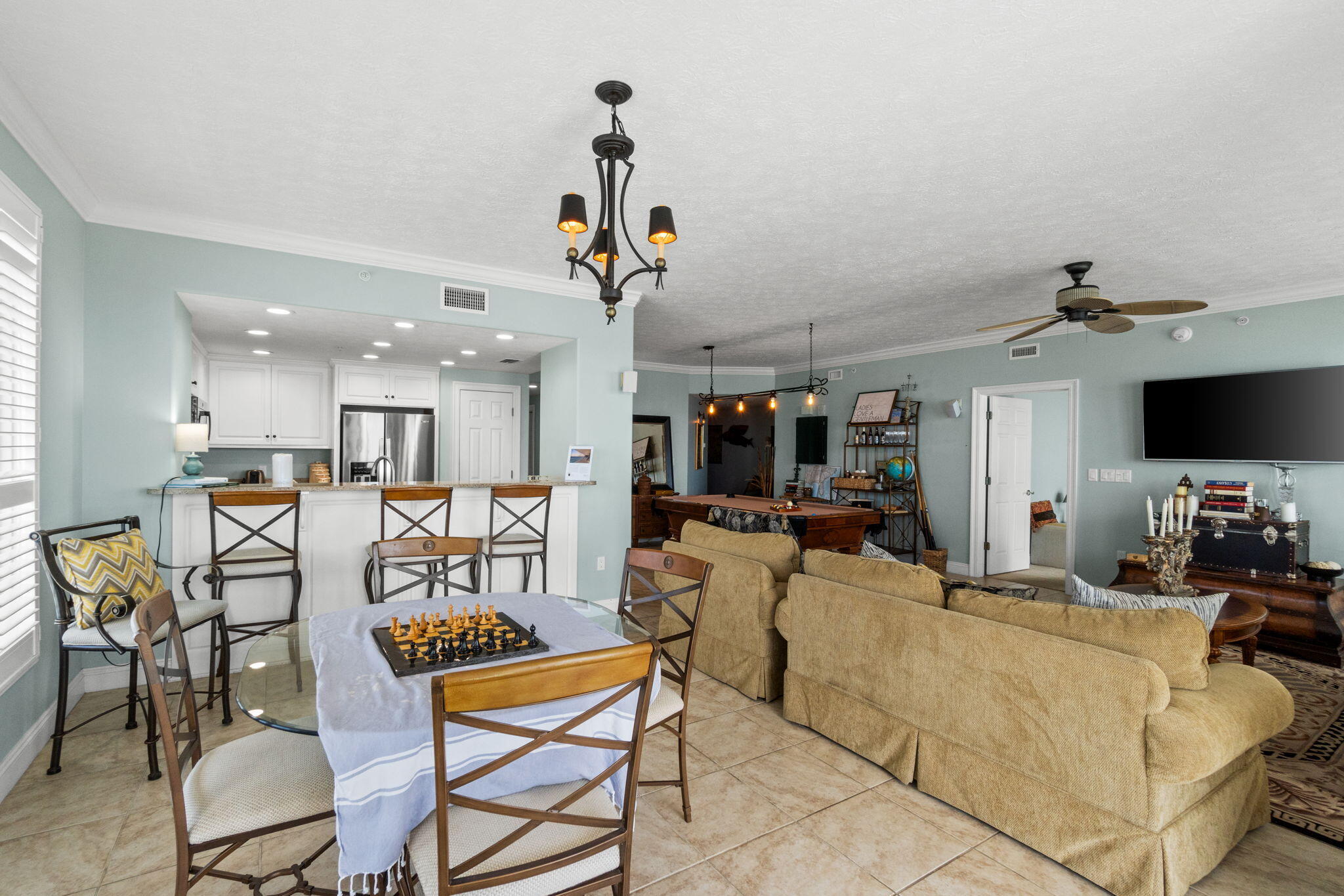 TREASURE ISLAND - Residential