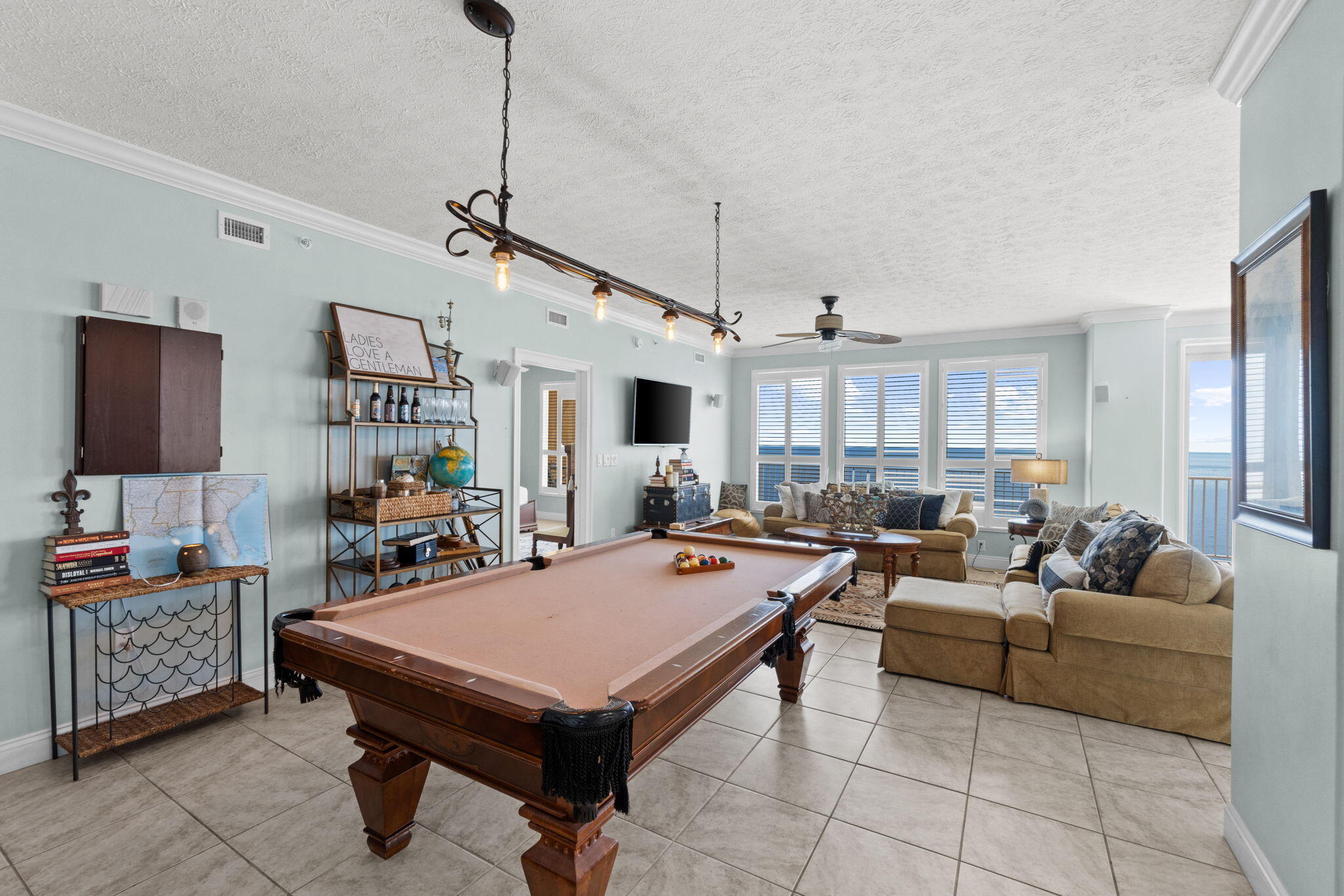 TREASURE ISLAND - Residential