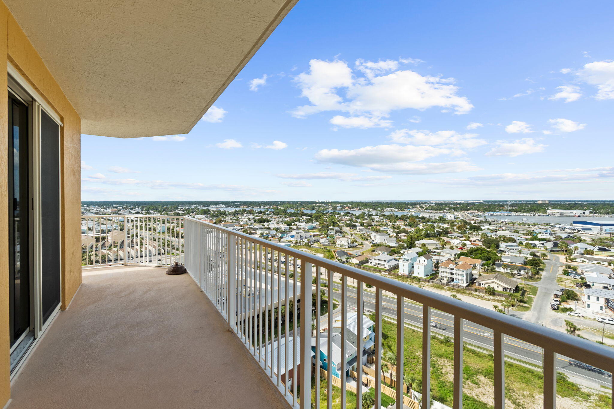 TREASURE ISLAND - Residential