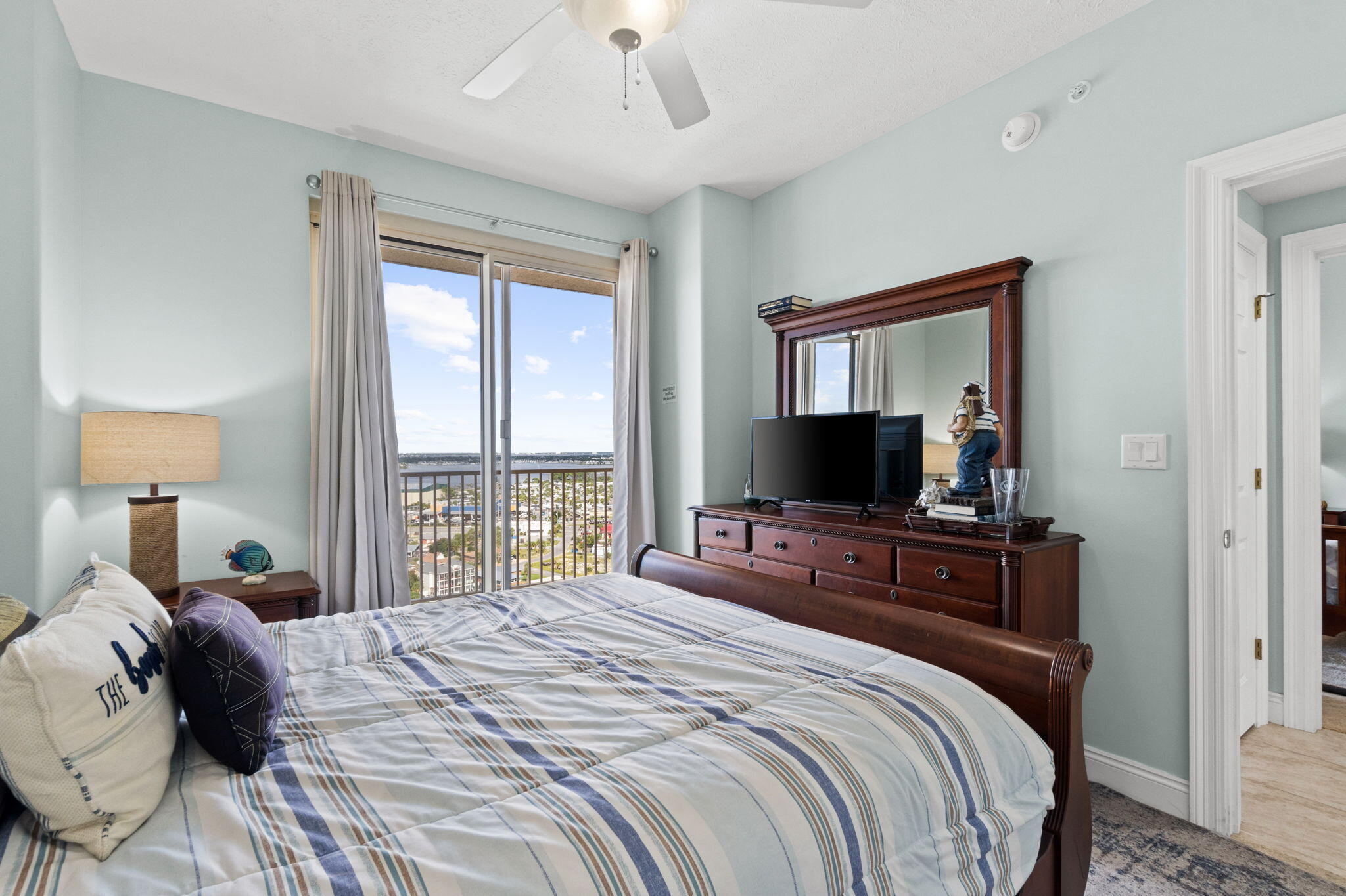 TREASURE ISLAND - Residential