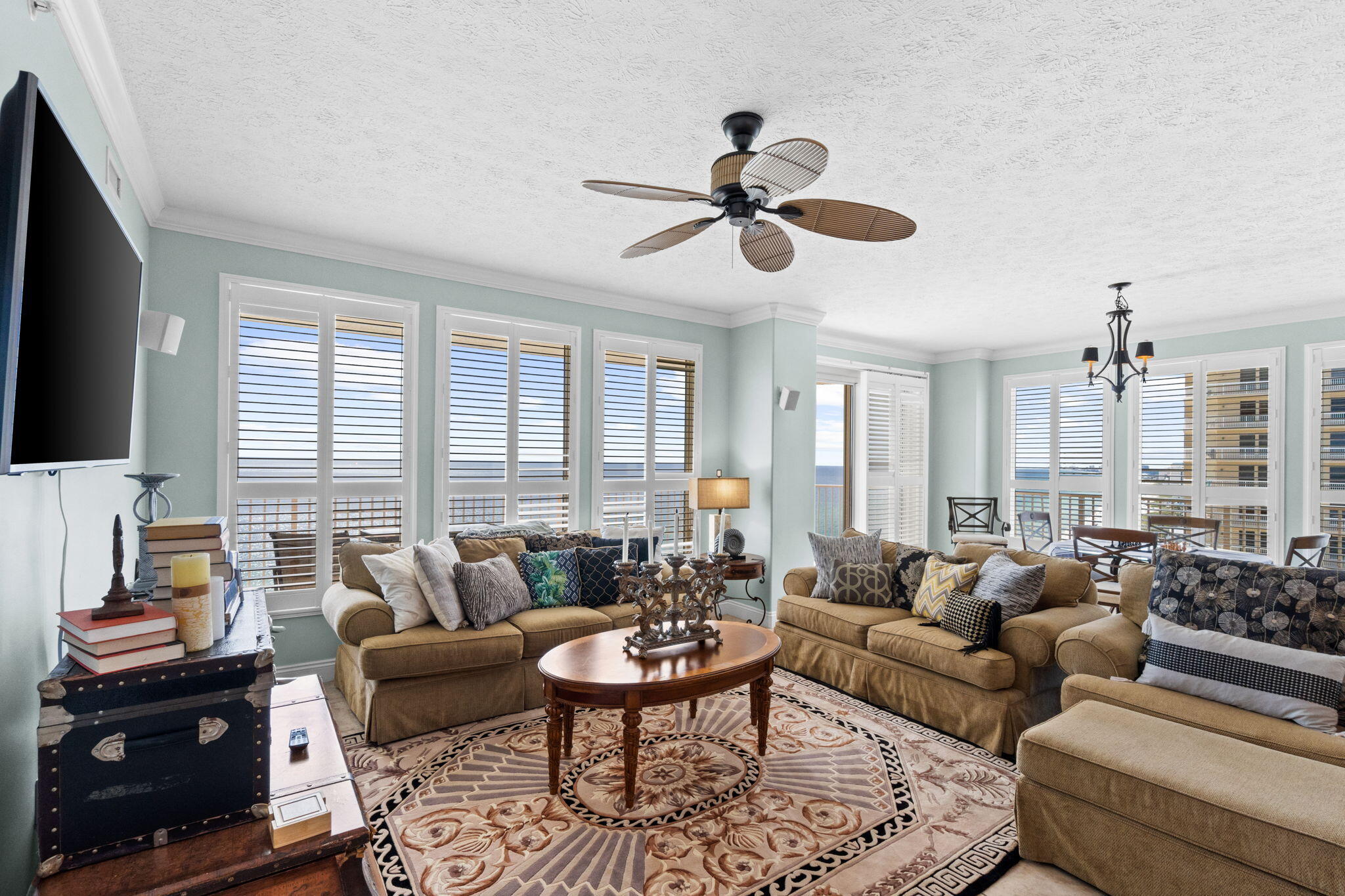 TREASURE ISLAND - Residential