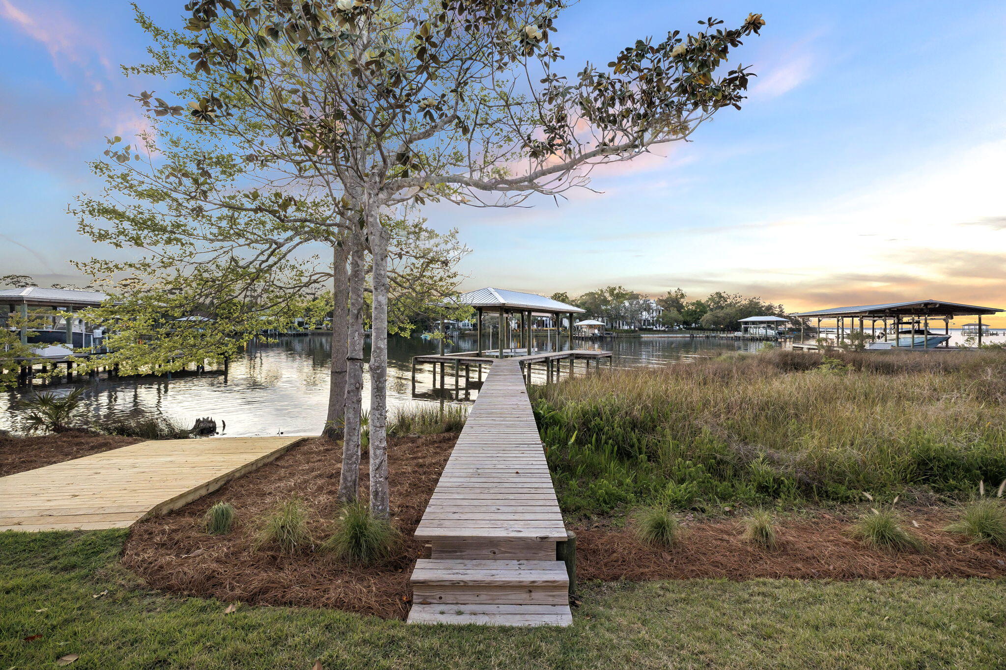 MIKERRI ACRES UNREC - Residential