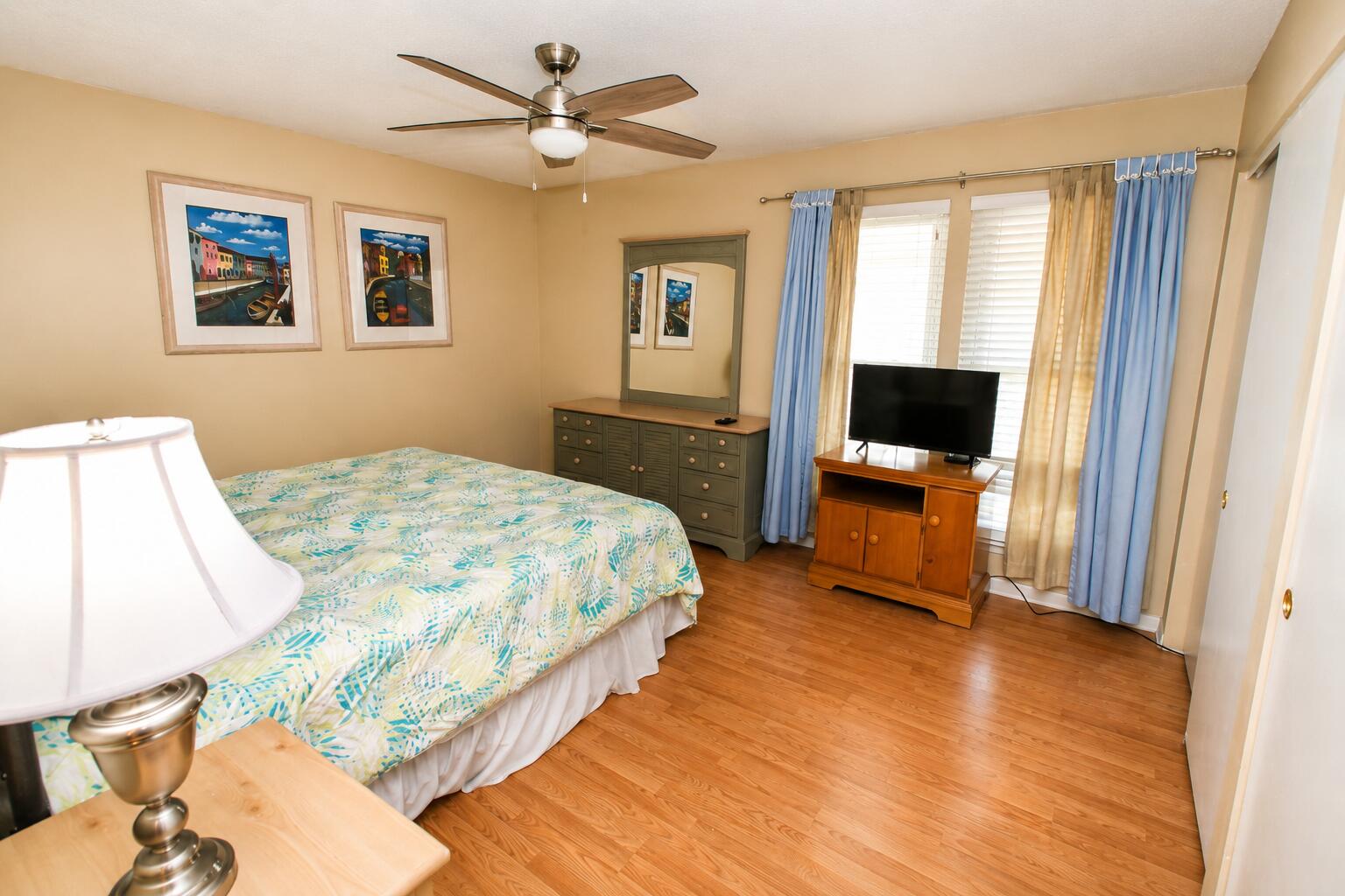 SANDPIPER COVE XX - Residential