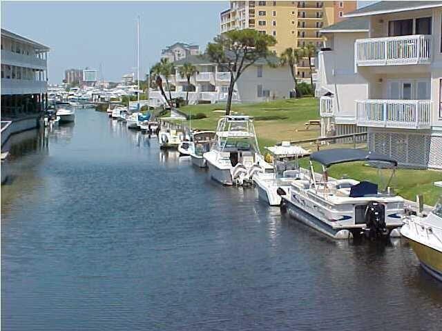 SANDPIPER COVE XX - Residential