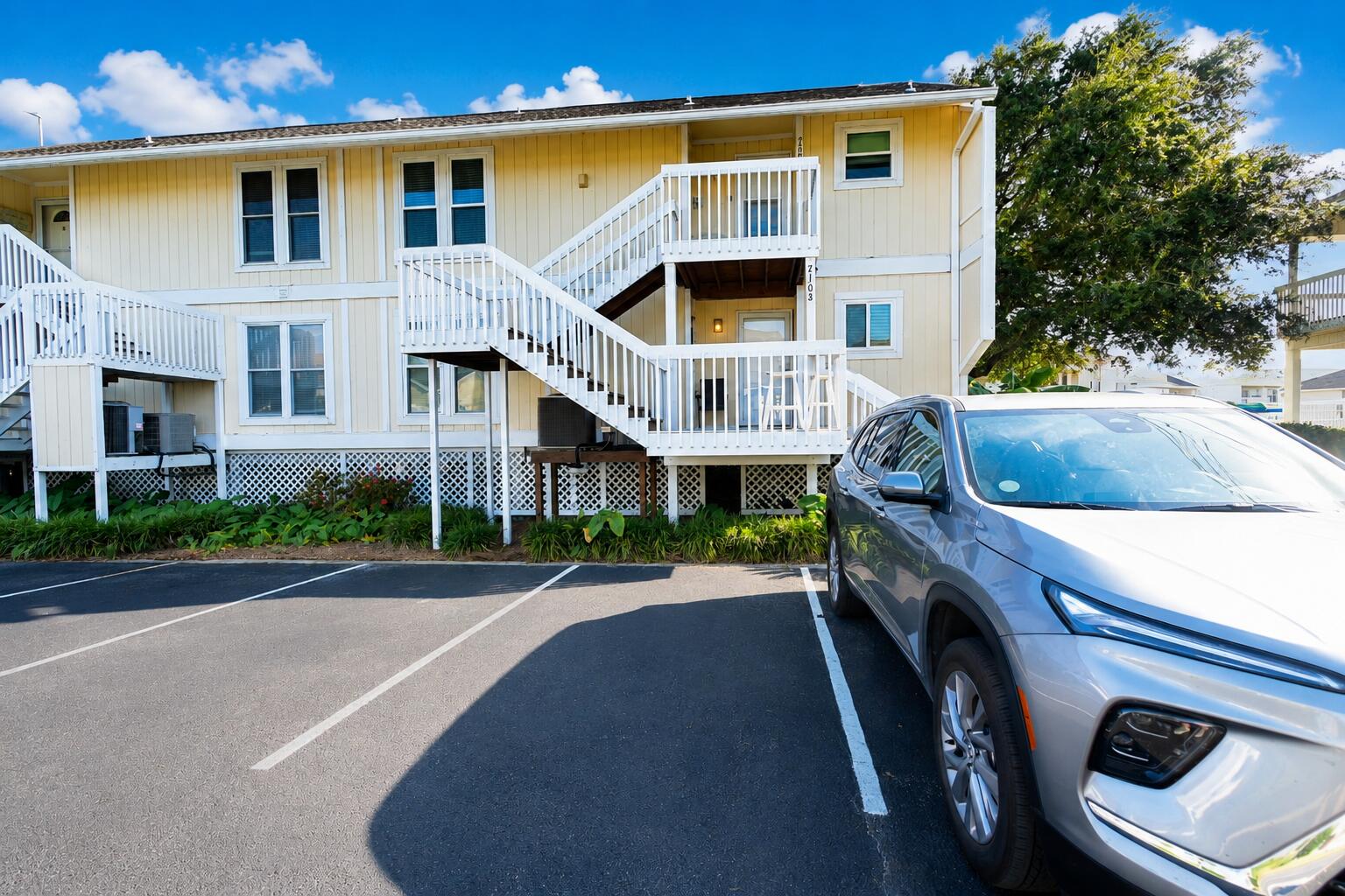 SANDPIPER COVE XX - Residential