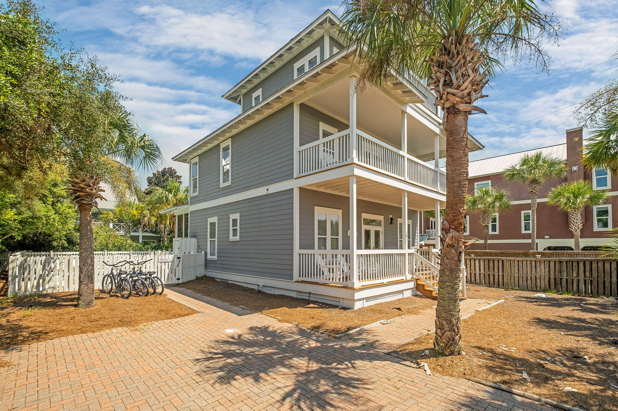 SUMMER'S EDGE - Residential
