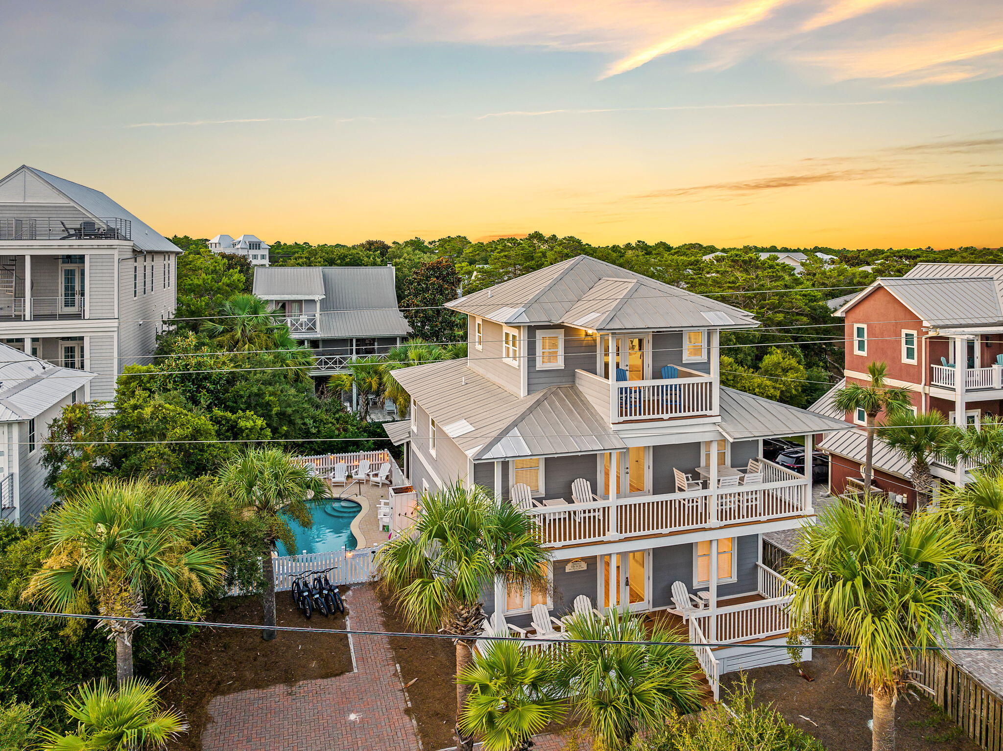 SUMMER'S EDGE - Residential