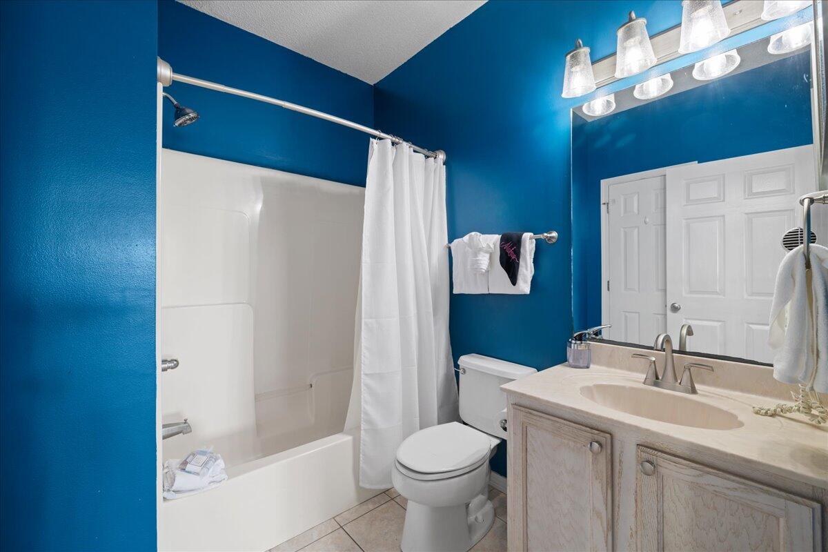 SUNSET COTTAGES CONDO - Residential