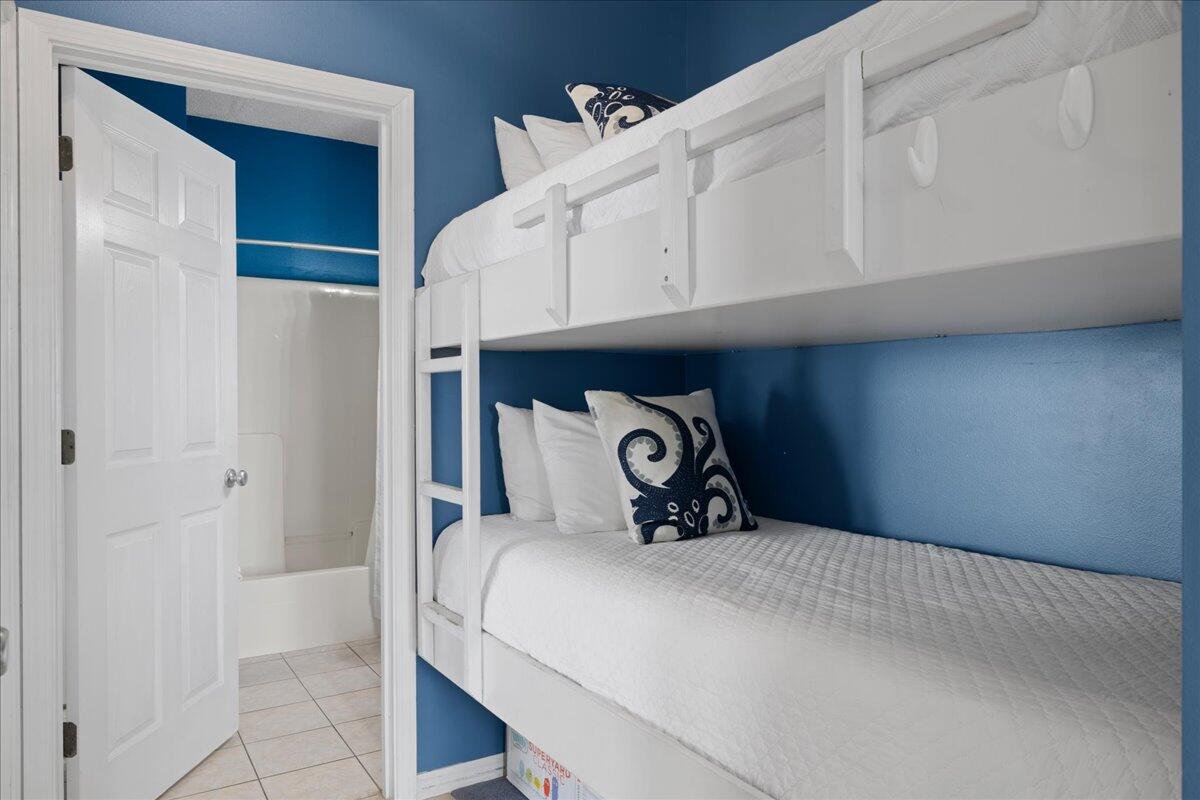 SUNSET COTTAGES CONDO - Residential