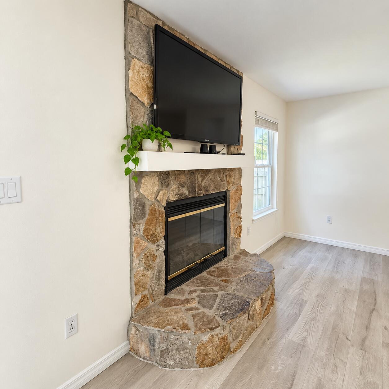 CREEKSIDE PH IV LOT 60 BLK C - Residential