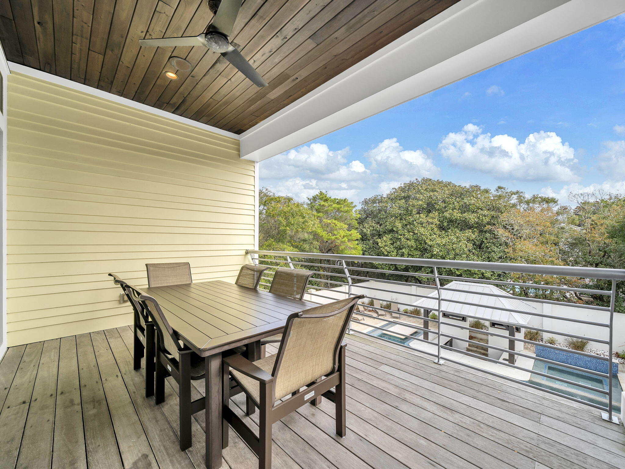 CRYSTAL BEACH - Residential