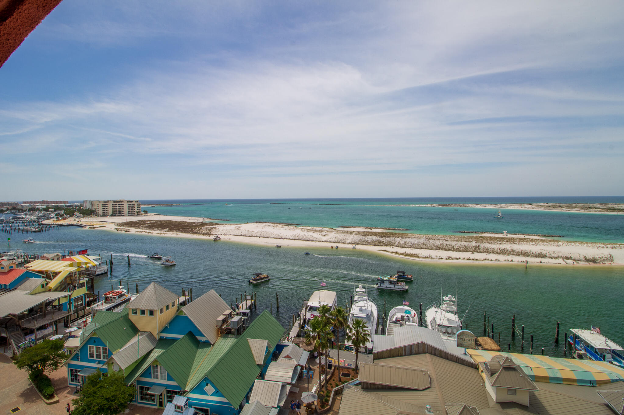 EMERALD GRANDE - Residential
