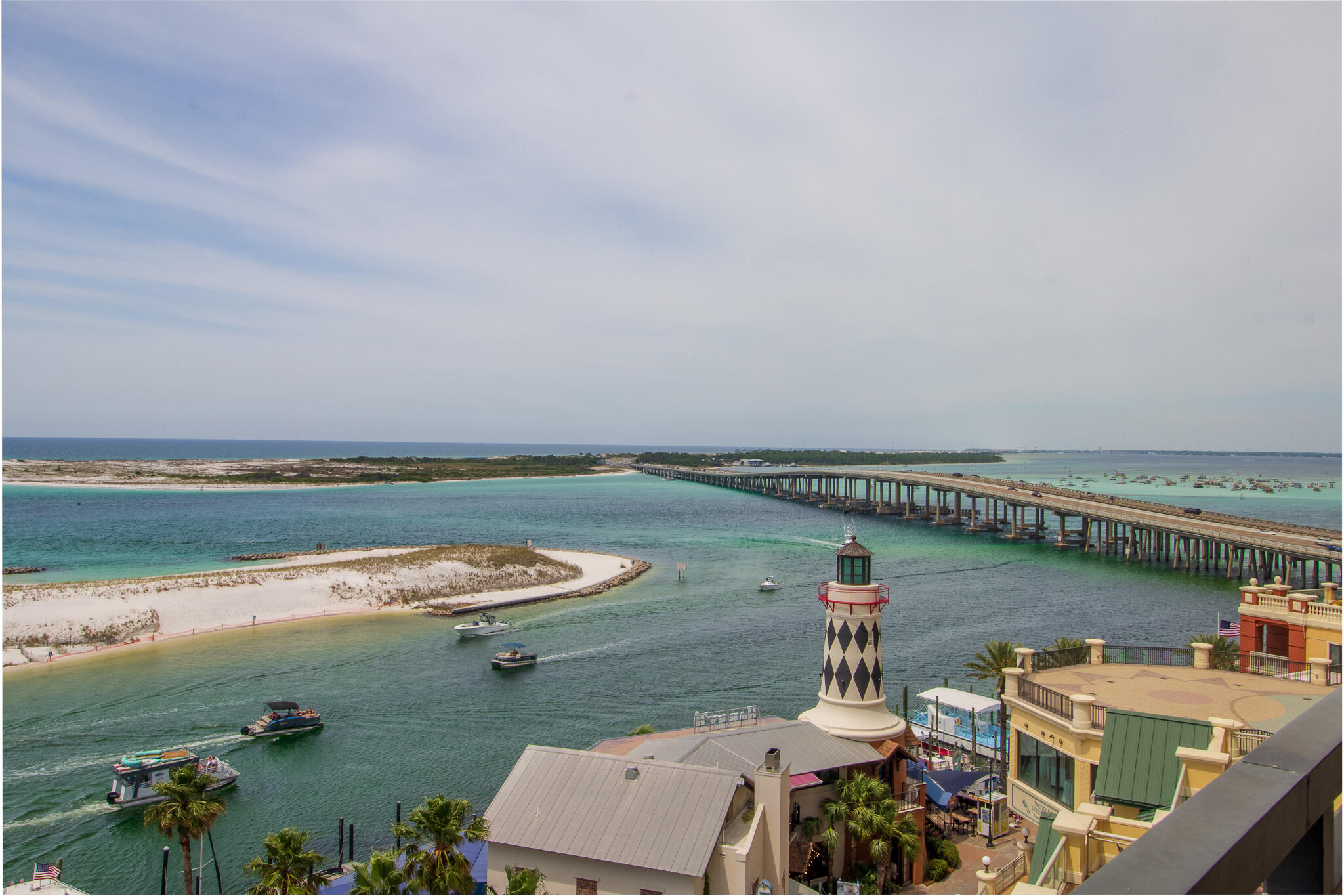 EMERALD GRANDE - Residential