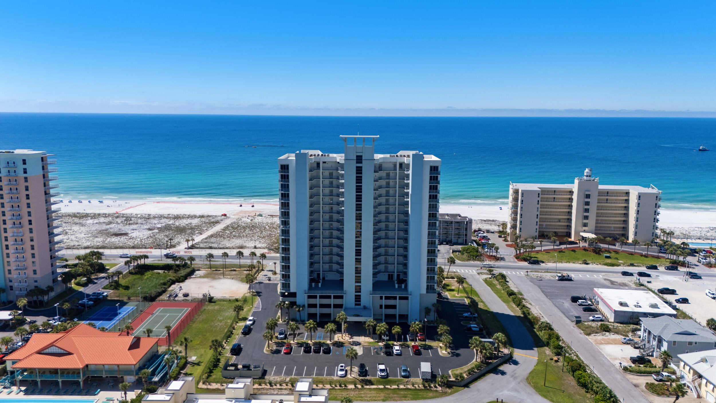 EMERALD DOLPHIN - Residential