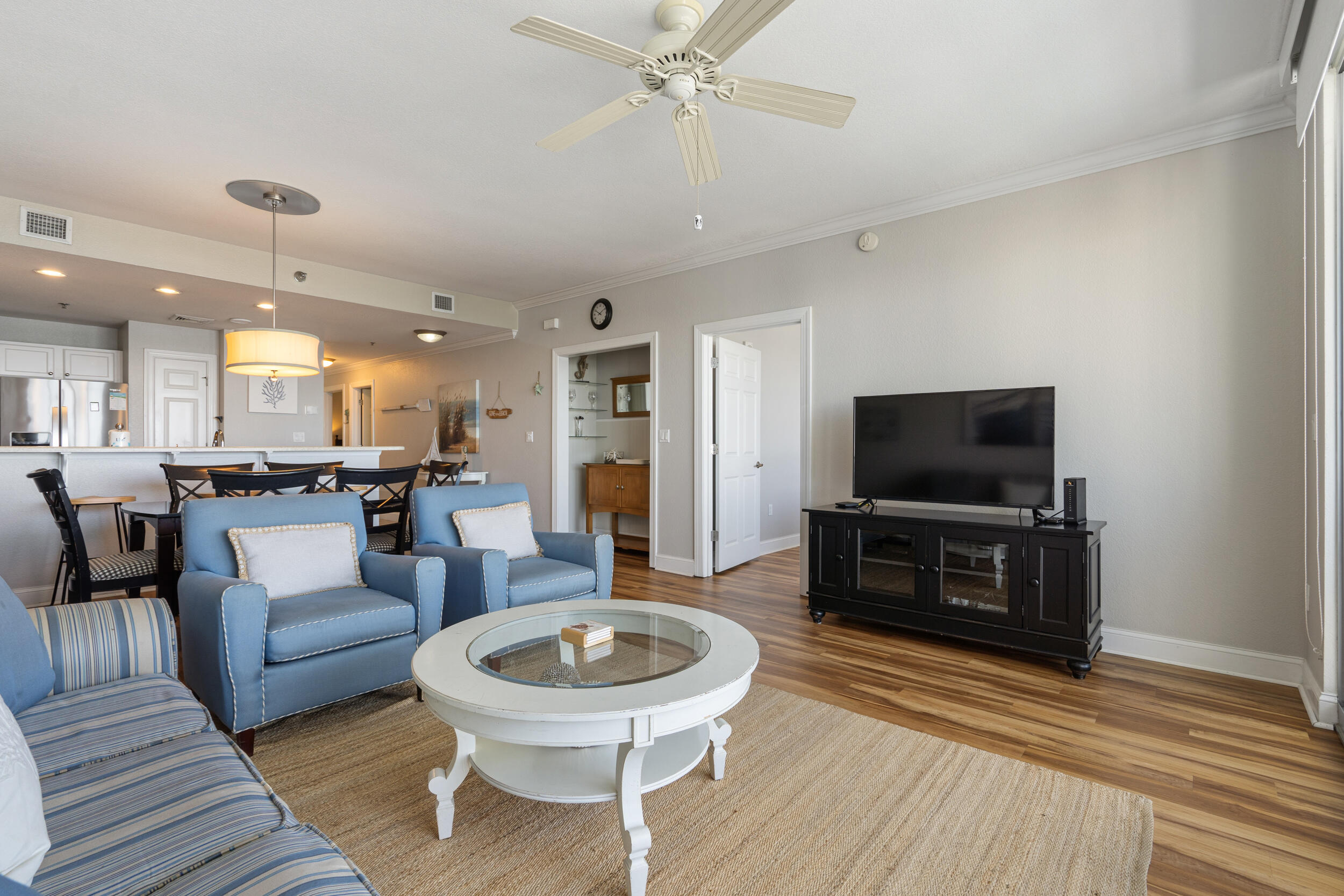 EMERALD DOLPHIN - Residential