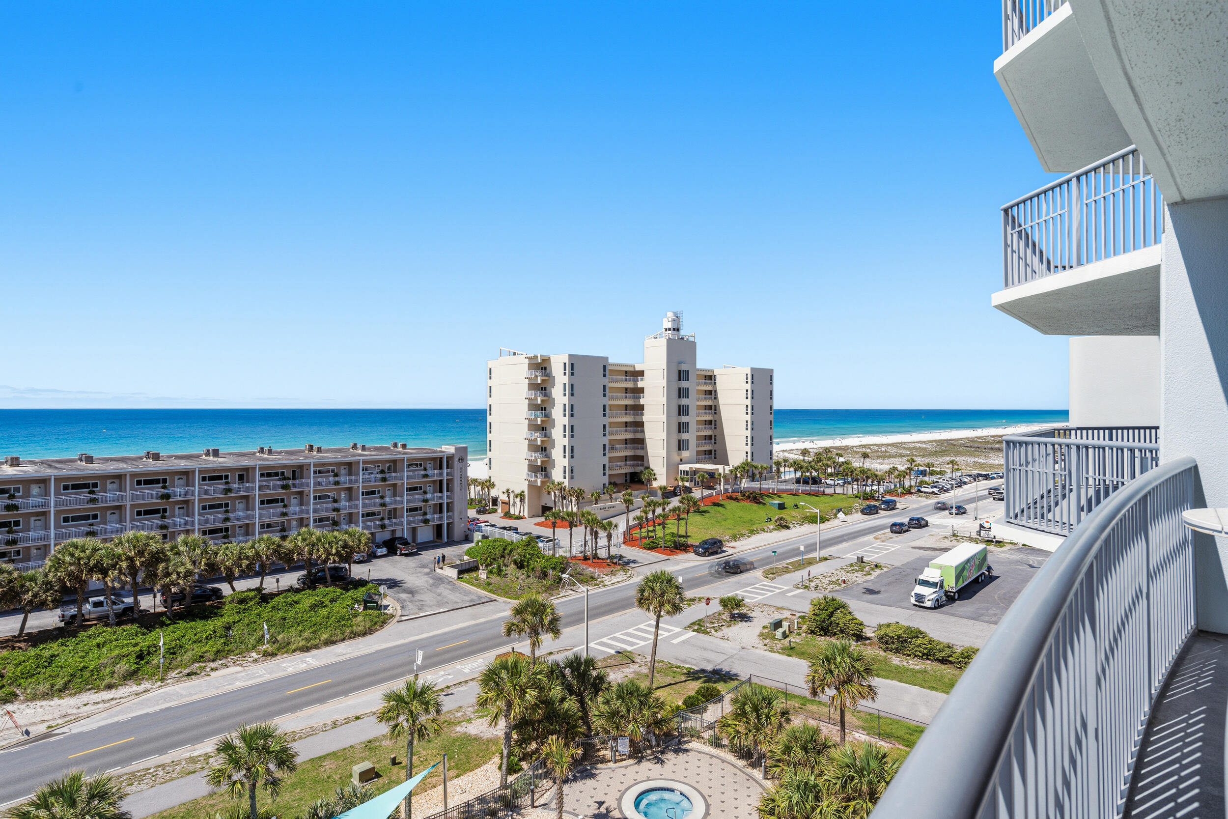 EMERALD DOLPHIN - Residential