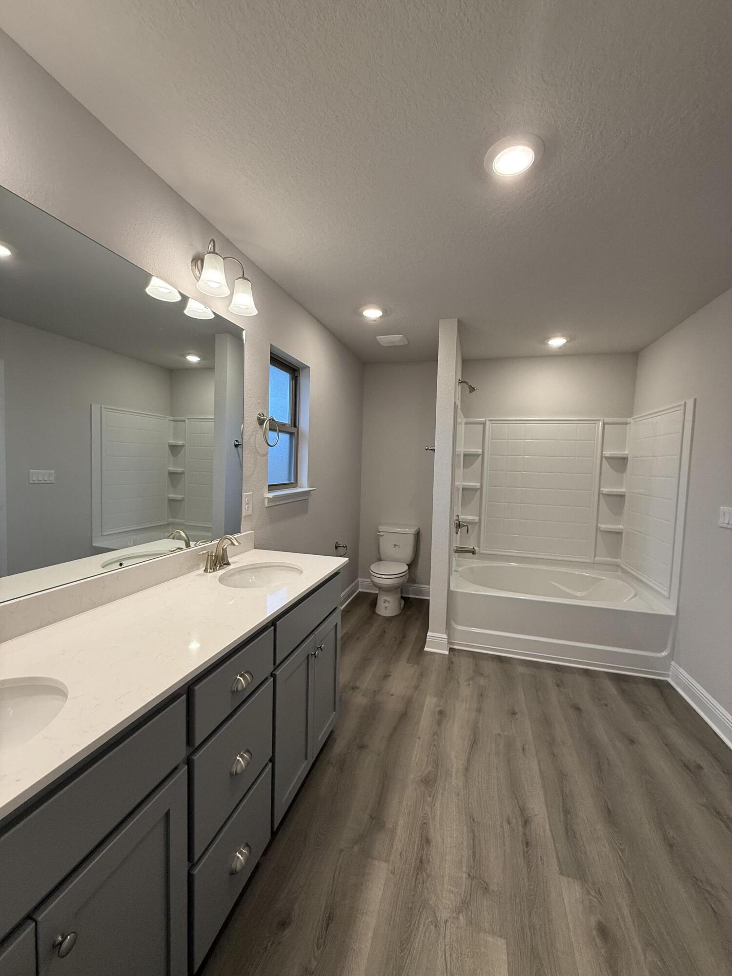 Ridgeway Landing - Residential