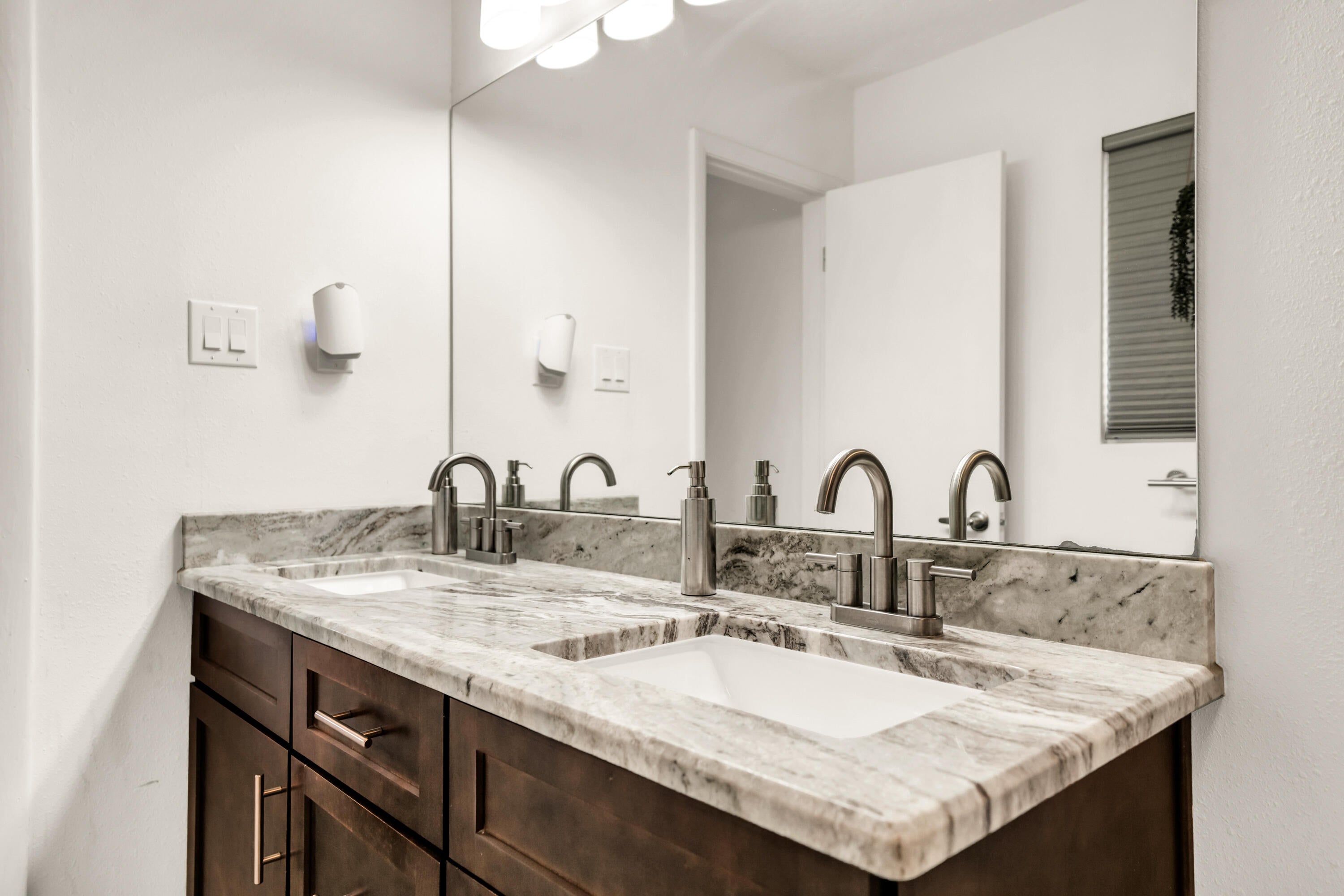 VESTA HTS 4TH ADD - Residential