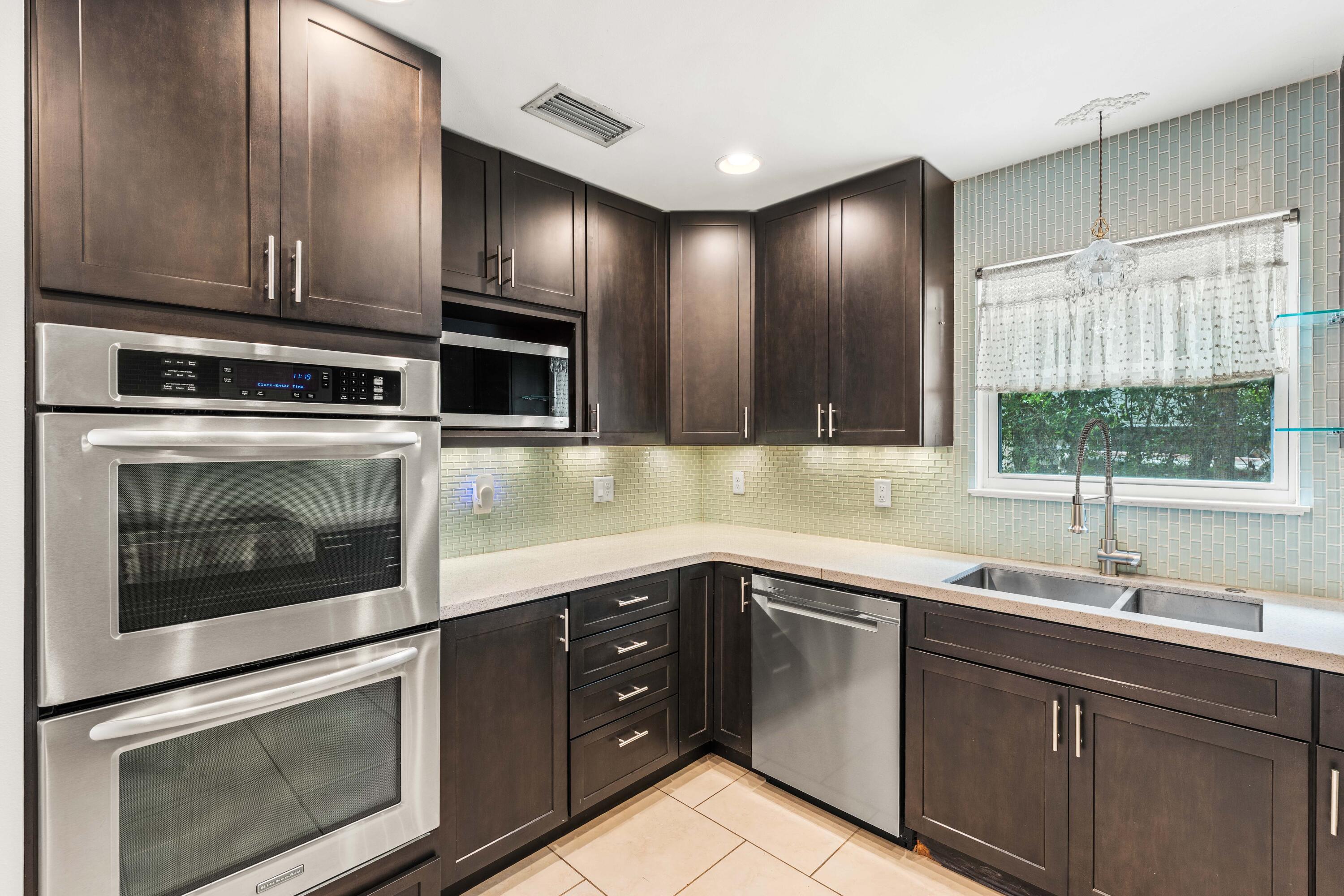 EASTWOOD 1ST ADDN - Residential