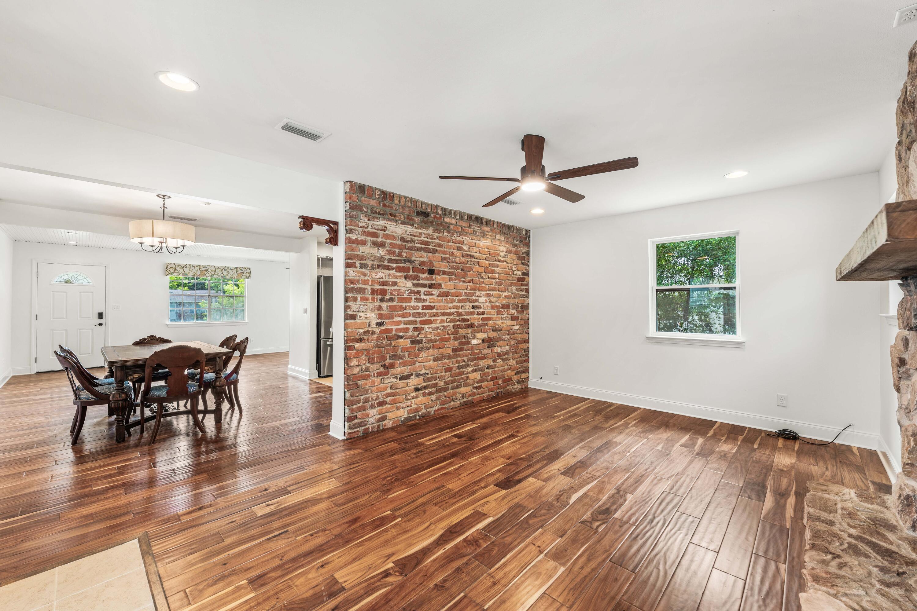 EASTWOOD 1ST ADDN - Residential