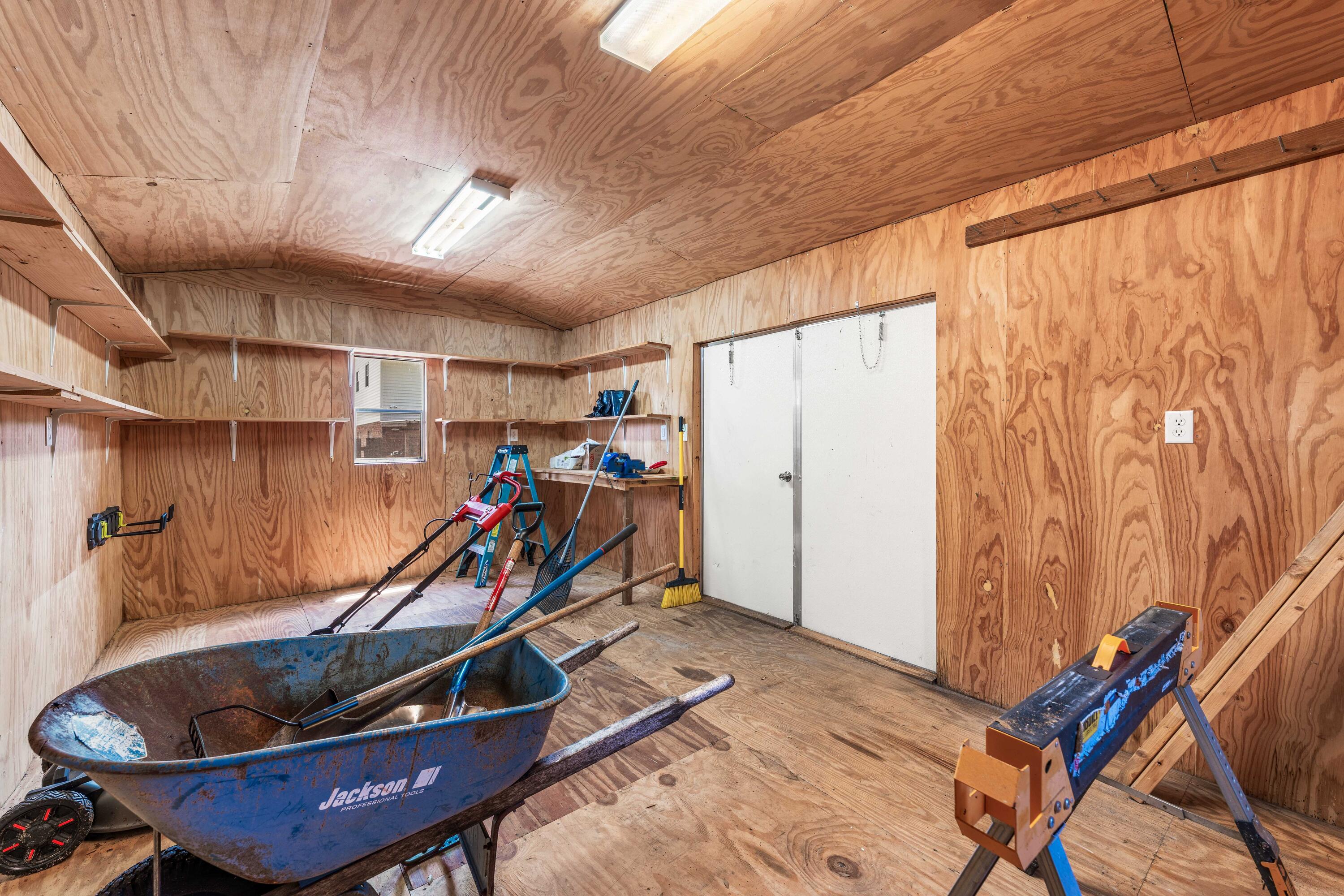 EASTWOOD 1ST ADDN - Residential