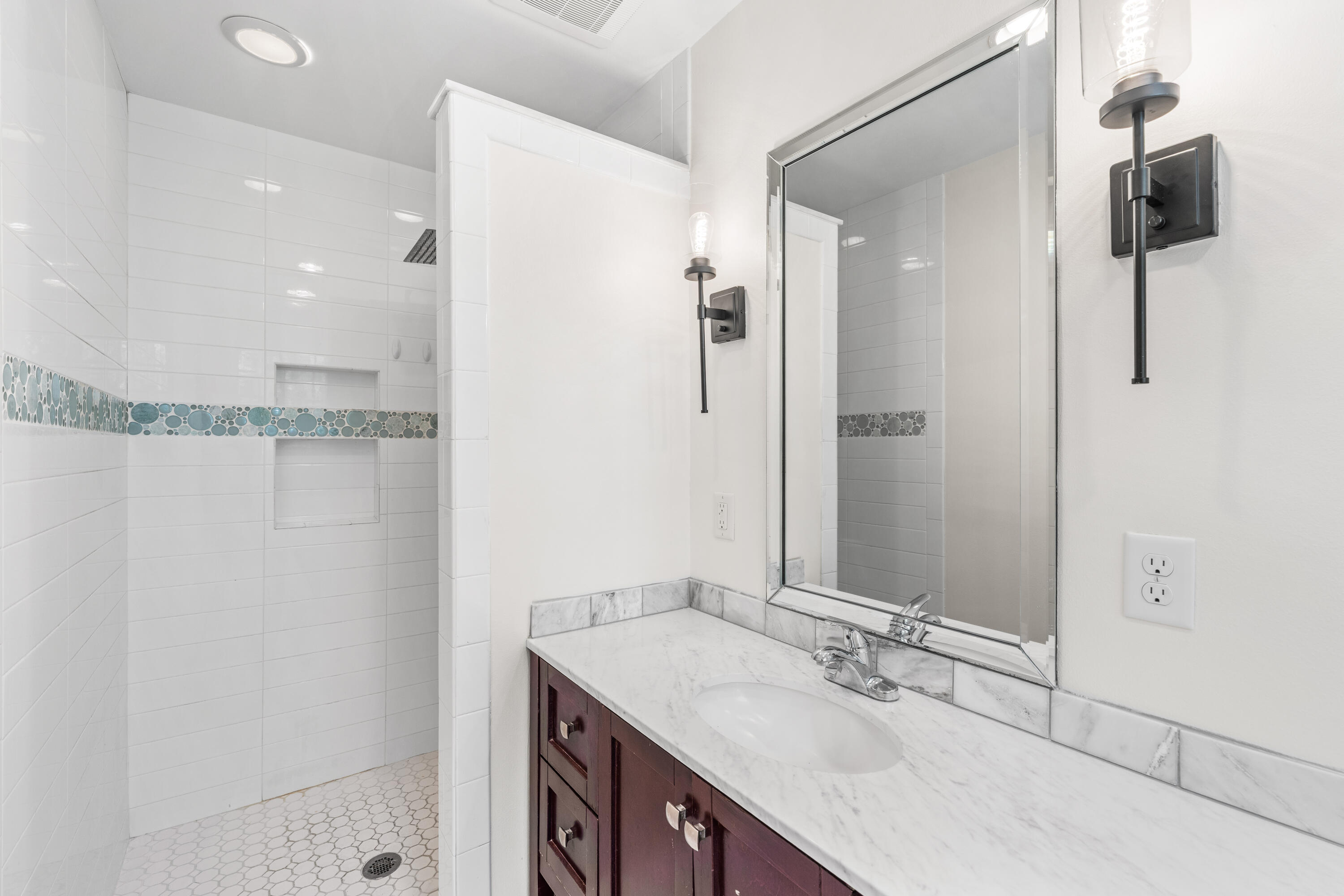 EASTWOOD 1ST ADDN - Residential