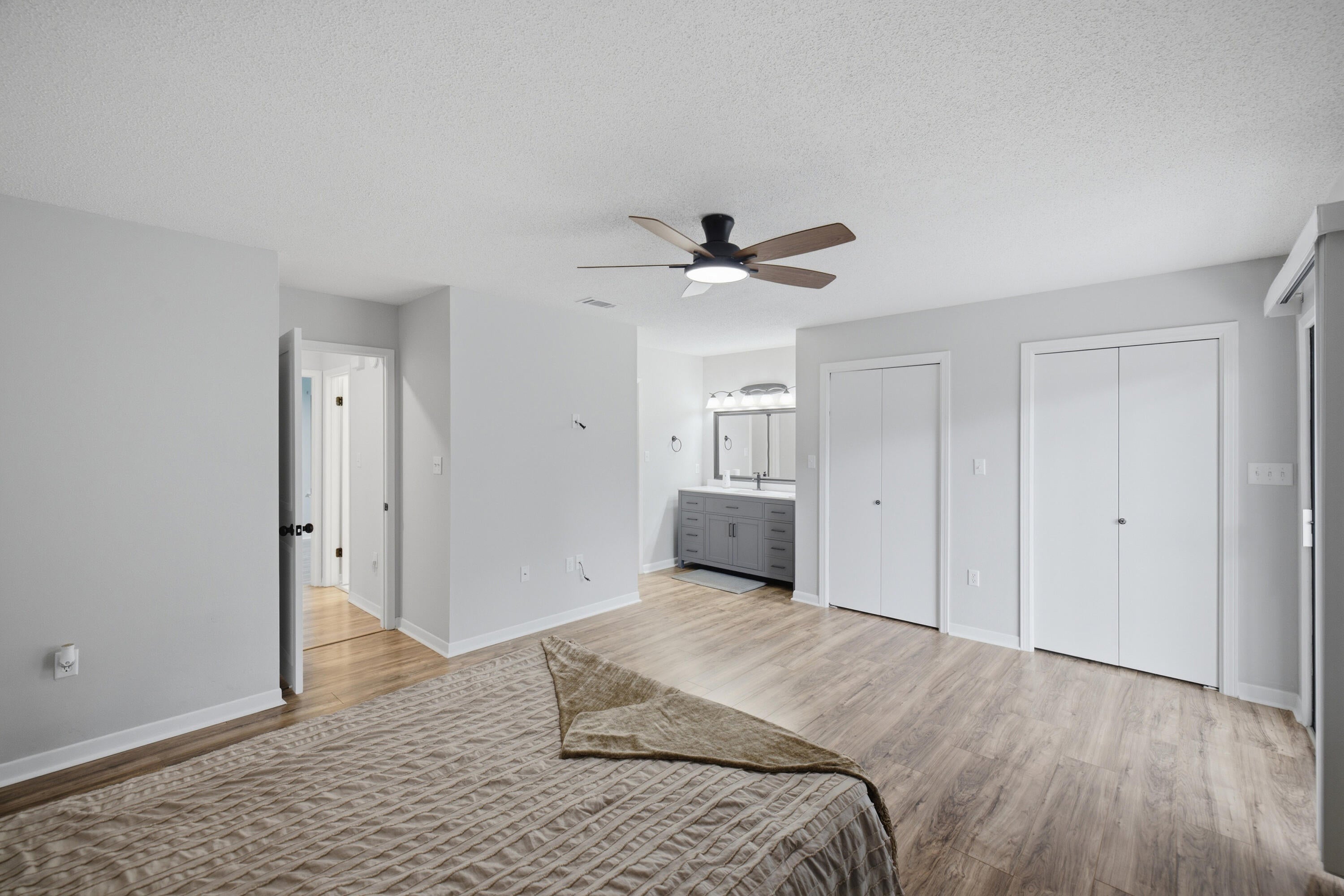 CREEKSIDE 4 - Residential