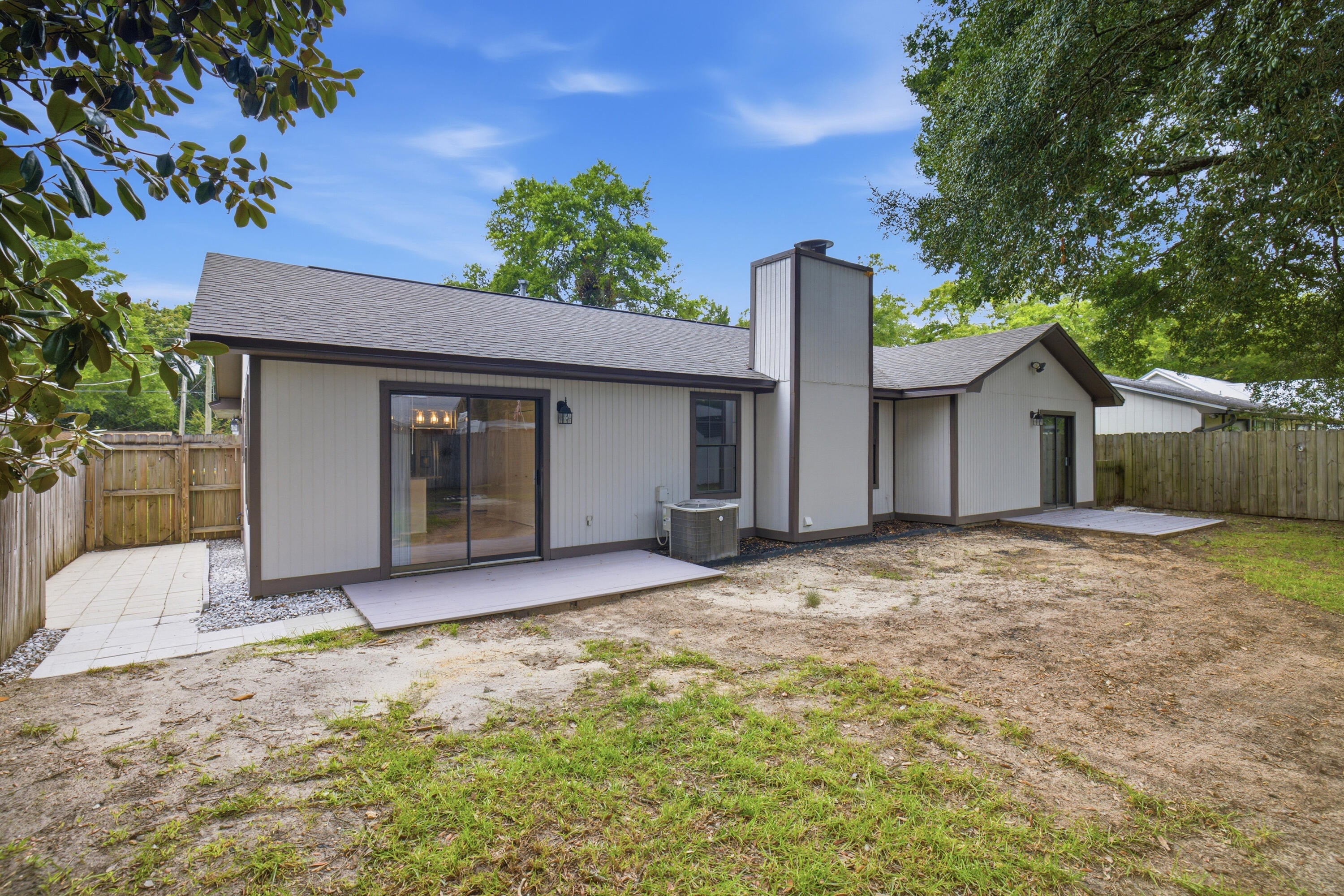 CREEKSIDE 4 - Residential